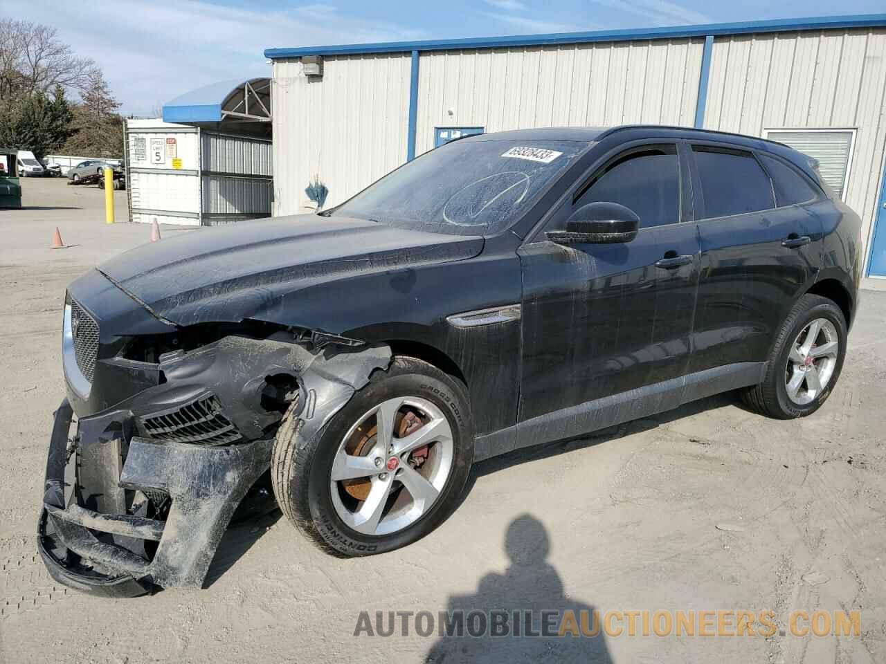 SADCJ2GX6JA295582 JAGUAR F-PACE 2018