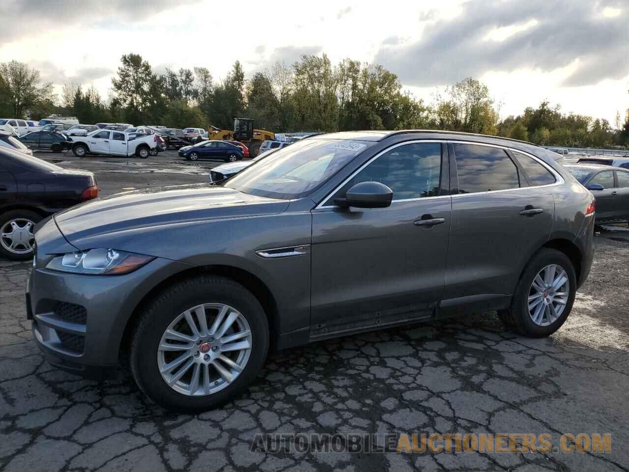 SADCK2BN9HA094613 JAGUAR F-PACE 2017