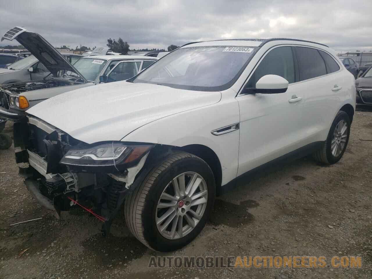 SADCK2BV3HA089035 JAGUAR F-PACE 2017