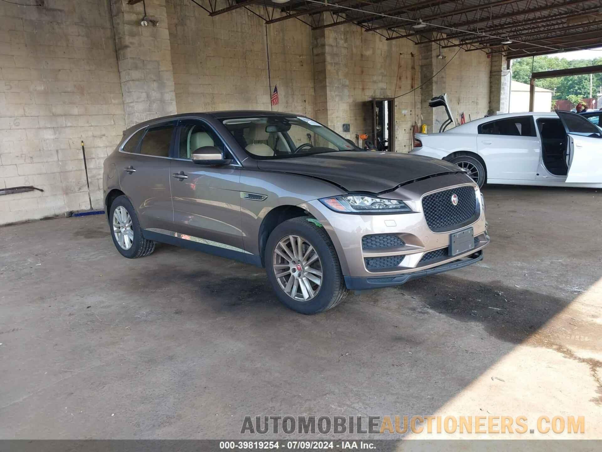 SADCK2BV4HA074608 JAGUAR F-PACE 2017