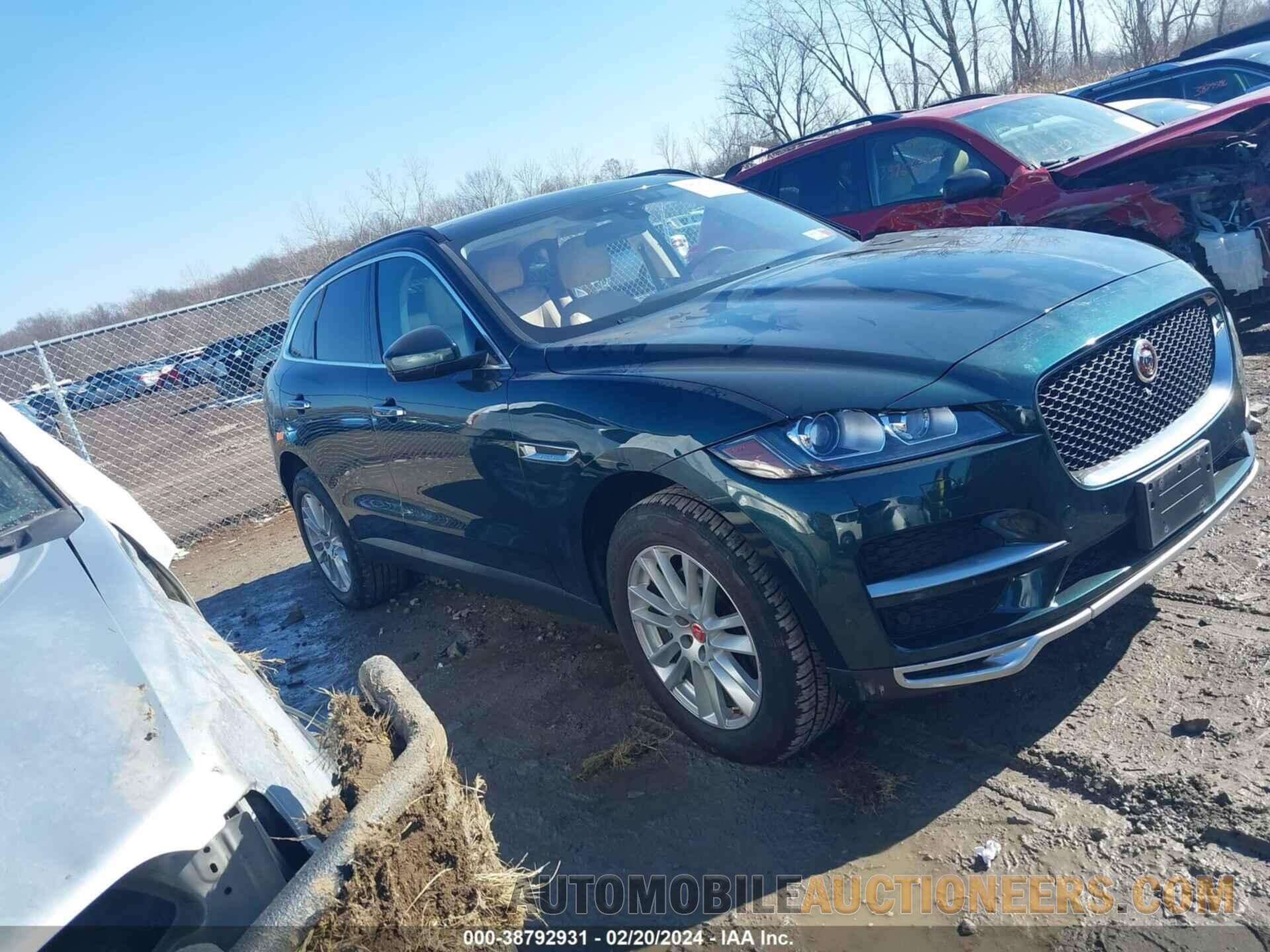 SADCK2BV5HA495186 JAGUAR F-PACE 2017