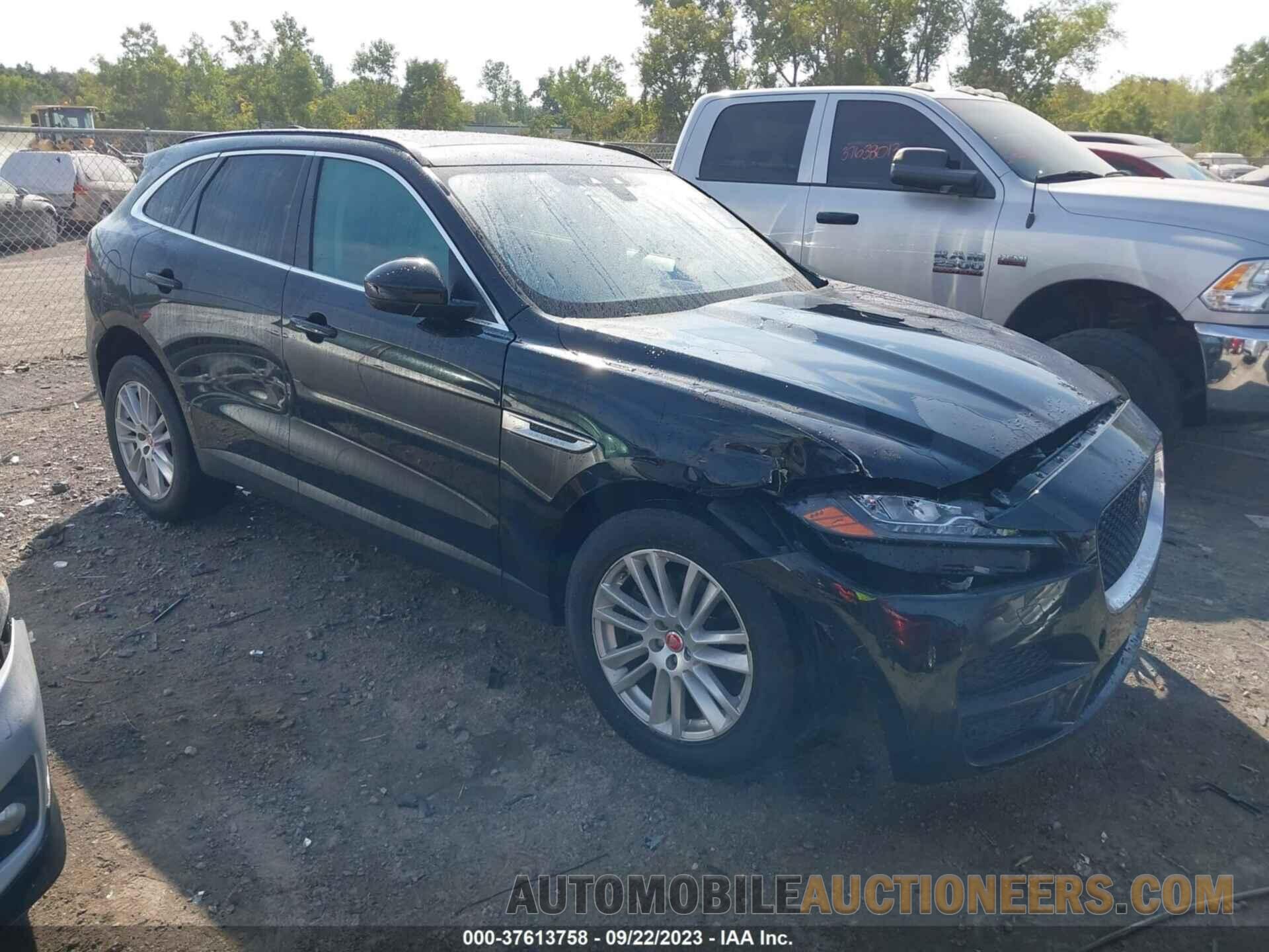 SADCK2BV5HA882062 JAGUAR F-PACE 2017