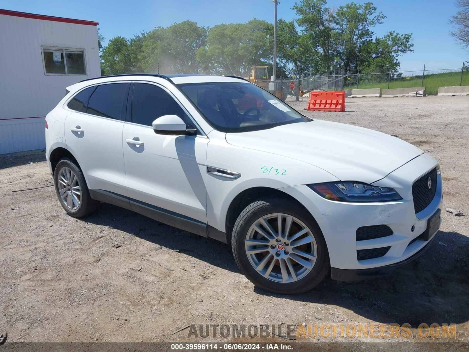 SADCK2BV7HA890017 JAGUAR F-PACE 2017