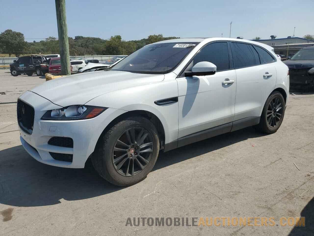 SADCK2BV8HA067516 JAGUAR F-PACE 2017