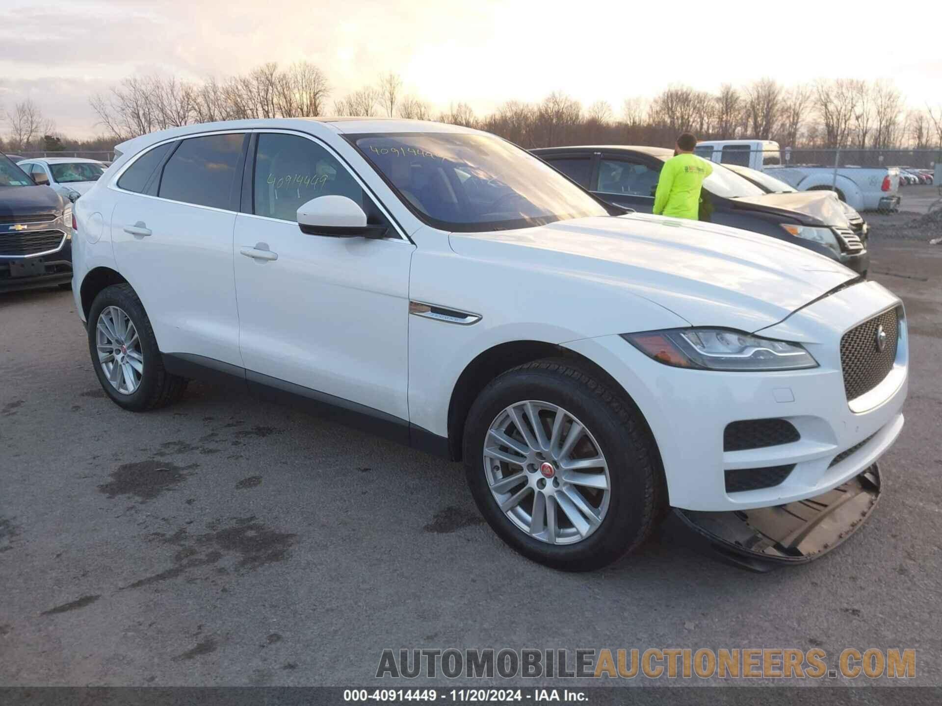 SADCK2BV8HA098779 JAGUAR F-PACE 2017