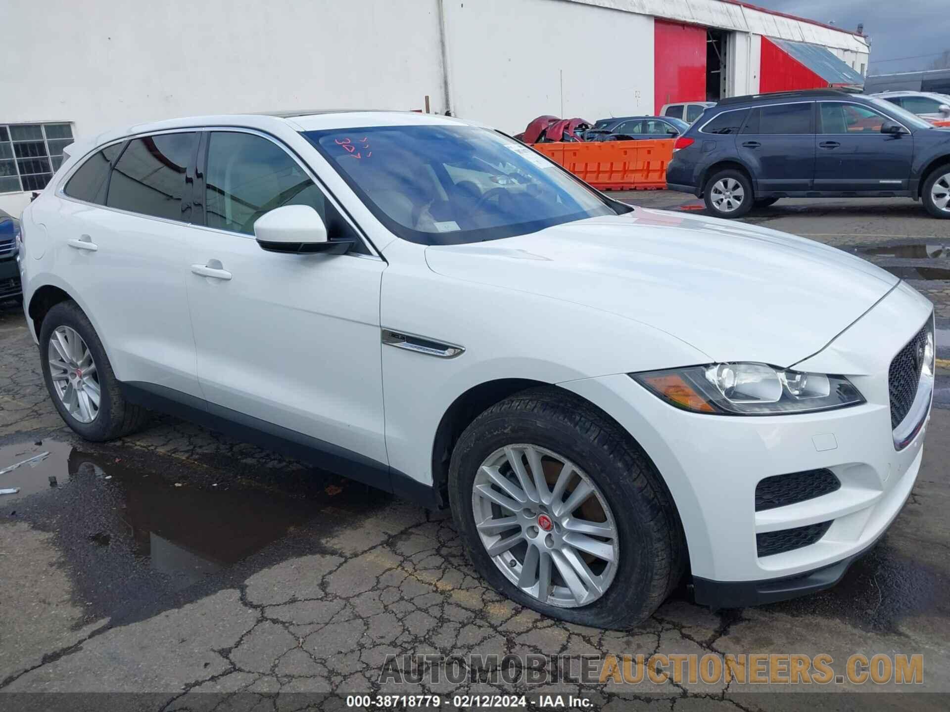 SADCK2BVXHA061667 JAGUAR F-PACE 2017