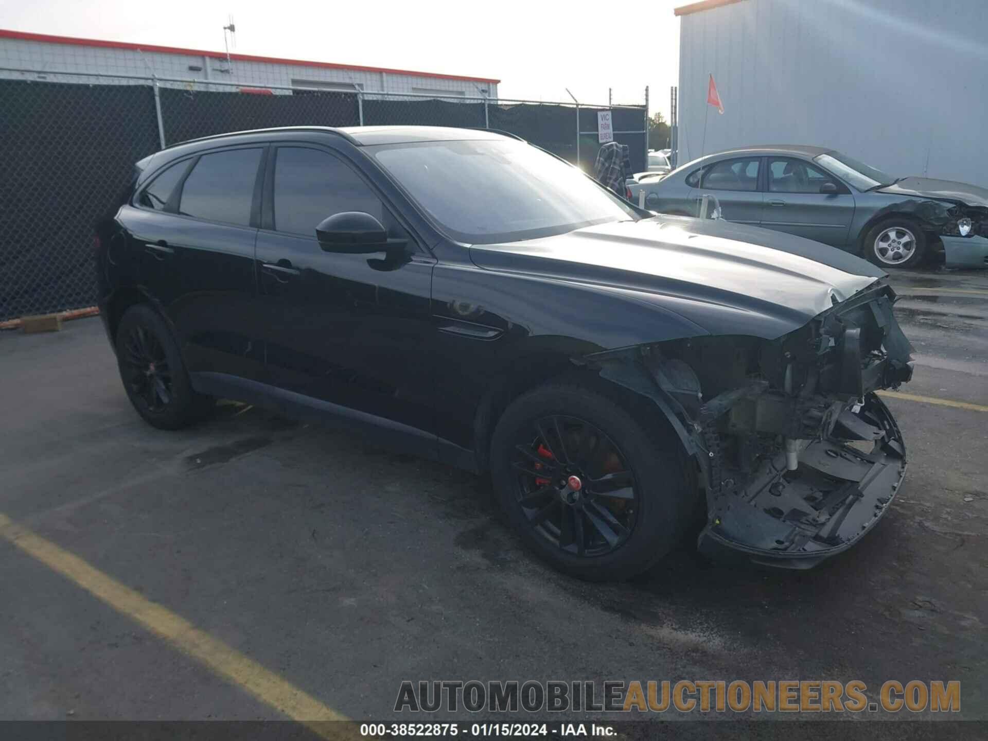 SADCK2BVXHA070692 JAGUAR F-PACE 2017