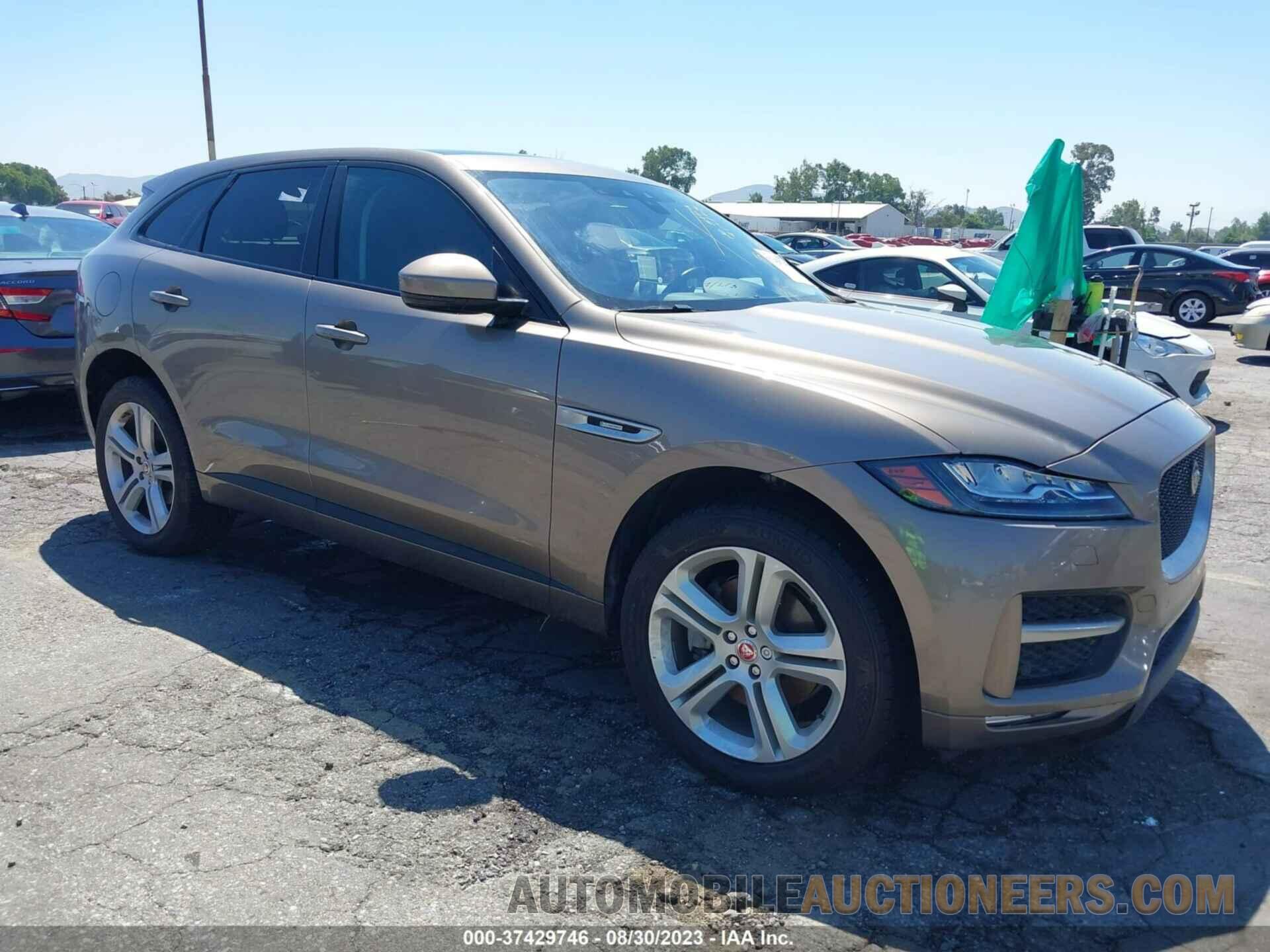 SADCL2BV2HA072613 JAGUAR F-PACE 2017