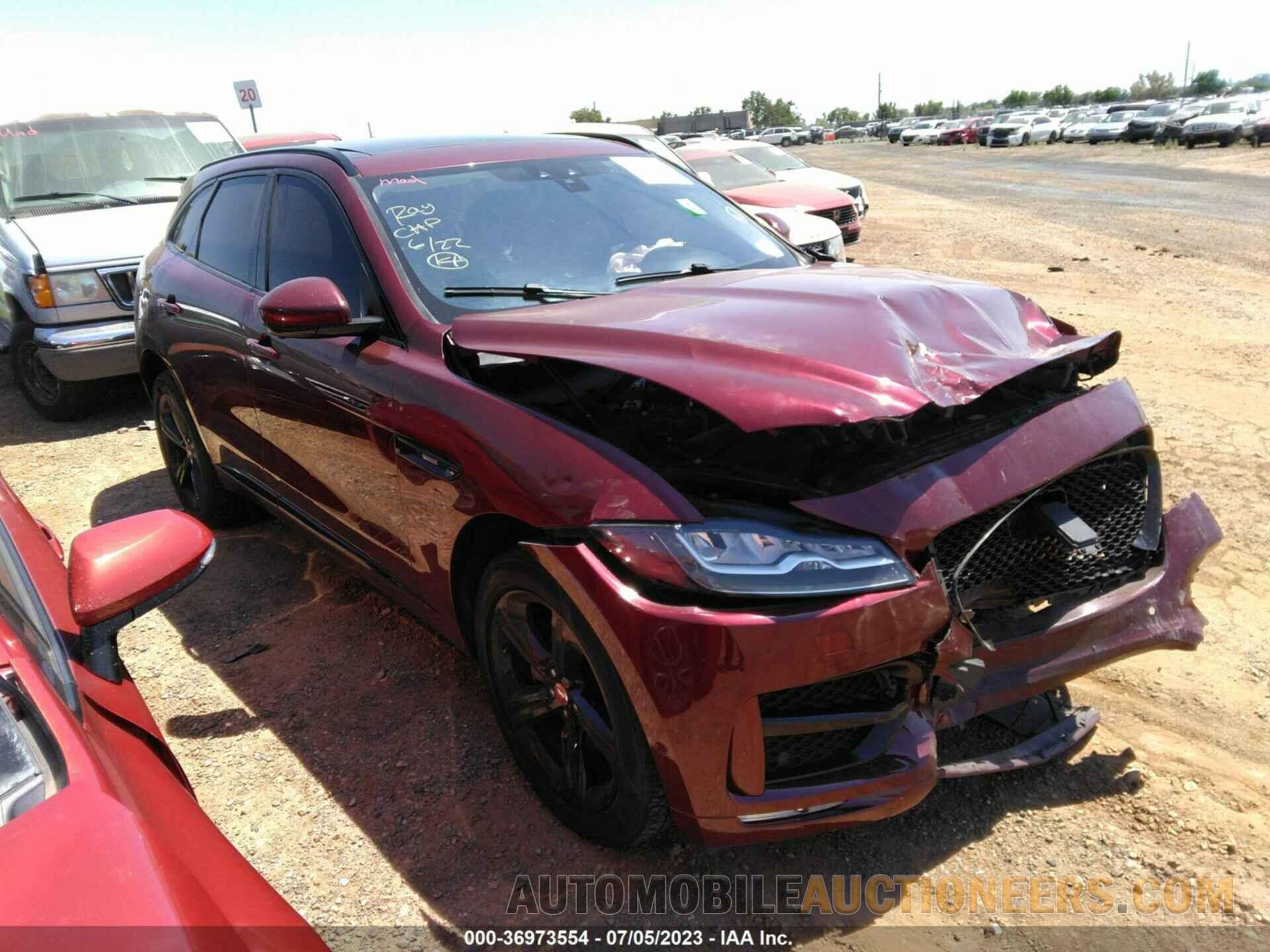 SADCL2BV5HA494617 JAGUAR F-PACE 2017