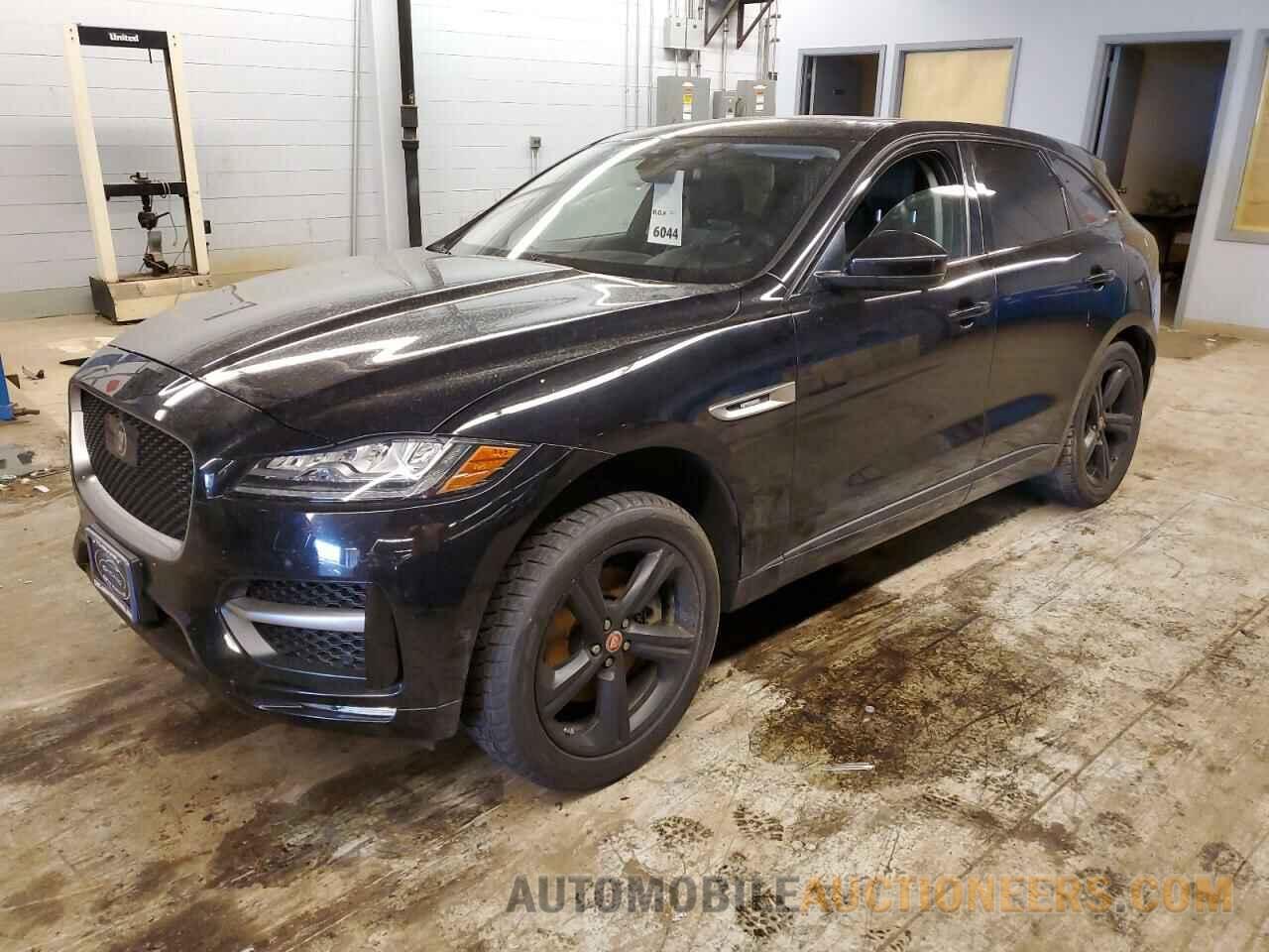 SADCL2BV7HA068475 JAGUAR F-PACE 2017