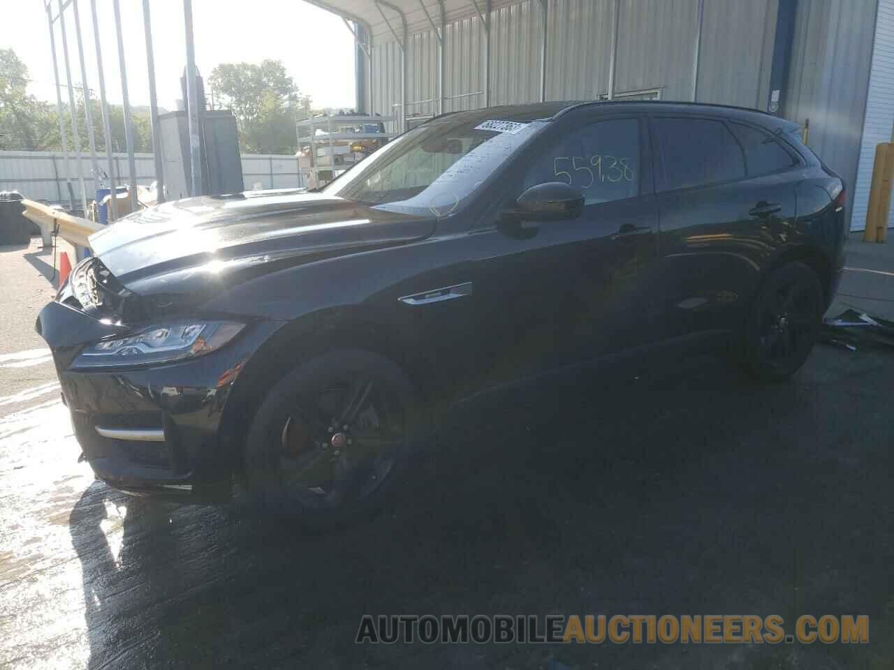 SADCL2BV7HA091805 JAGUAR F-PACE 2017