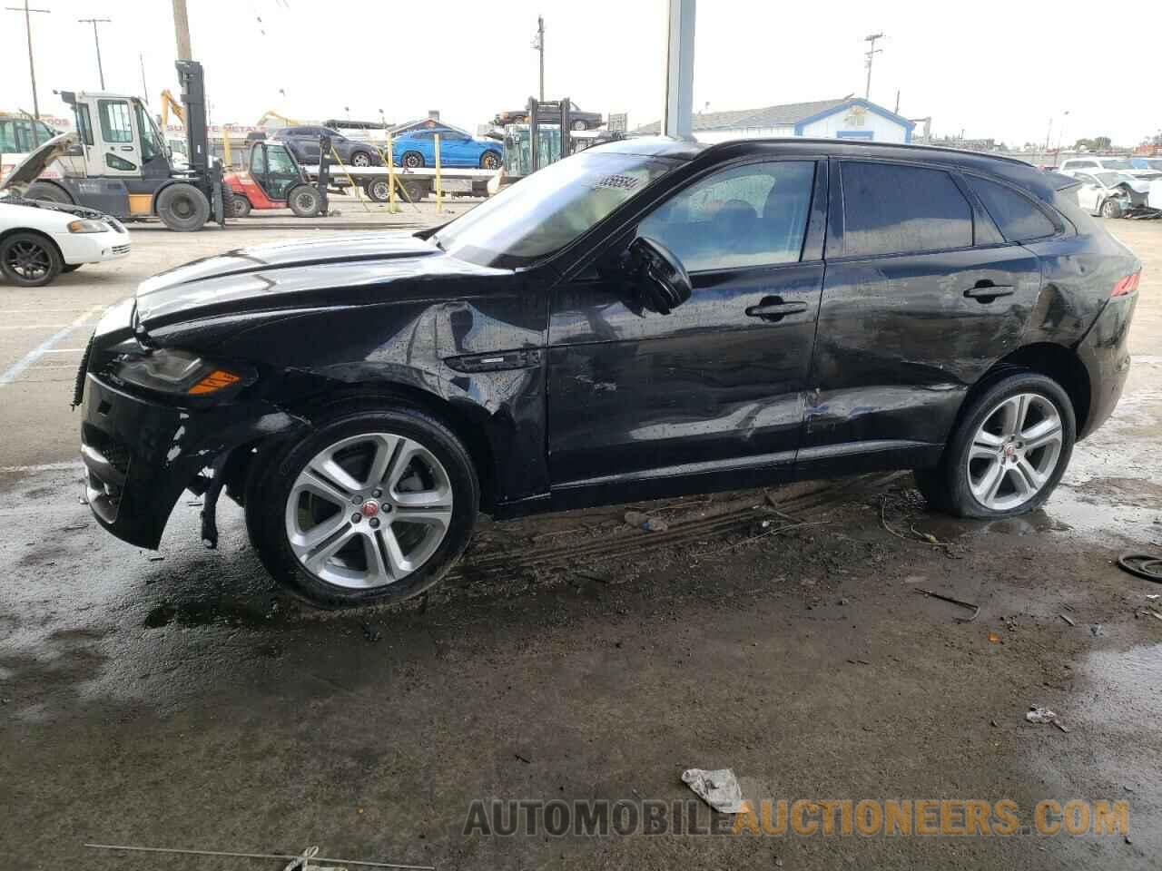 SADCL2BV9HA895488 JAGUAR F-PACE 2017