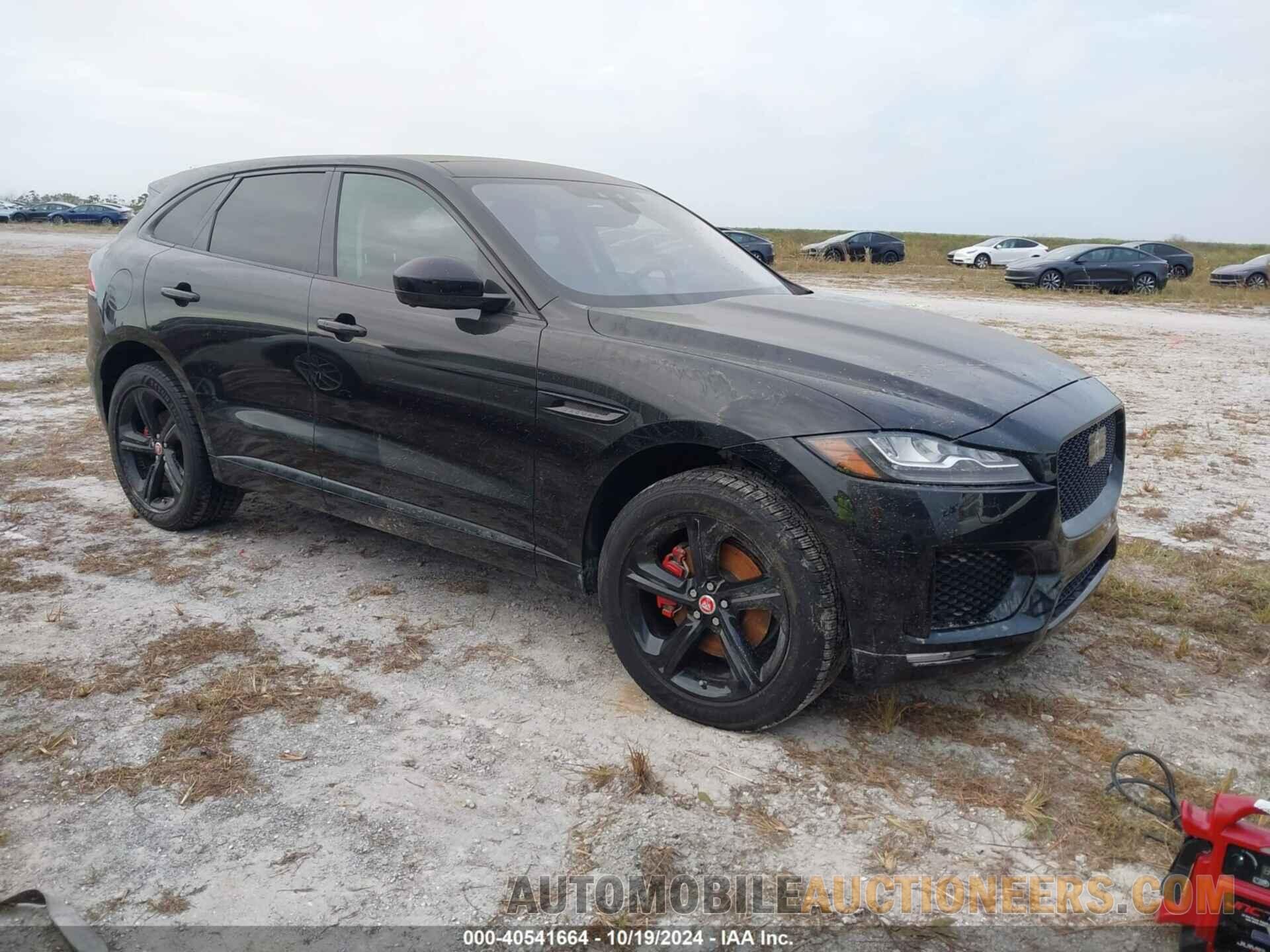 SADCM2BV5HA061523 JAGUAR F-PACE 2017