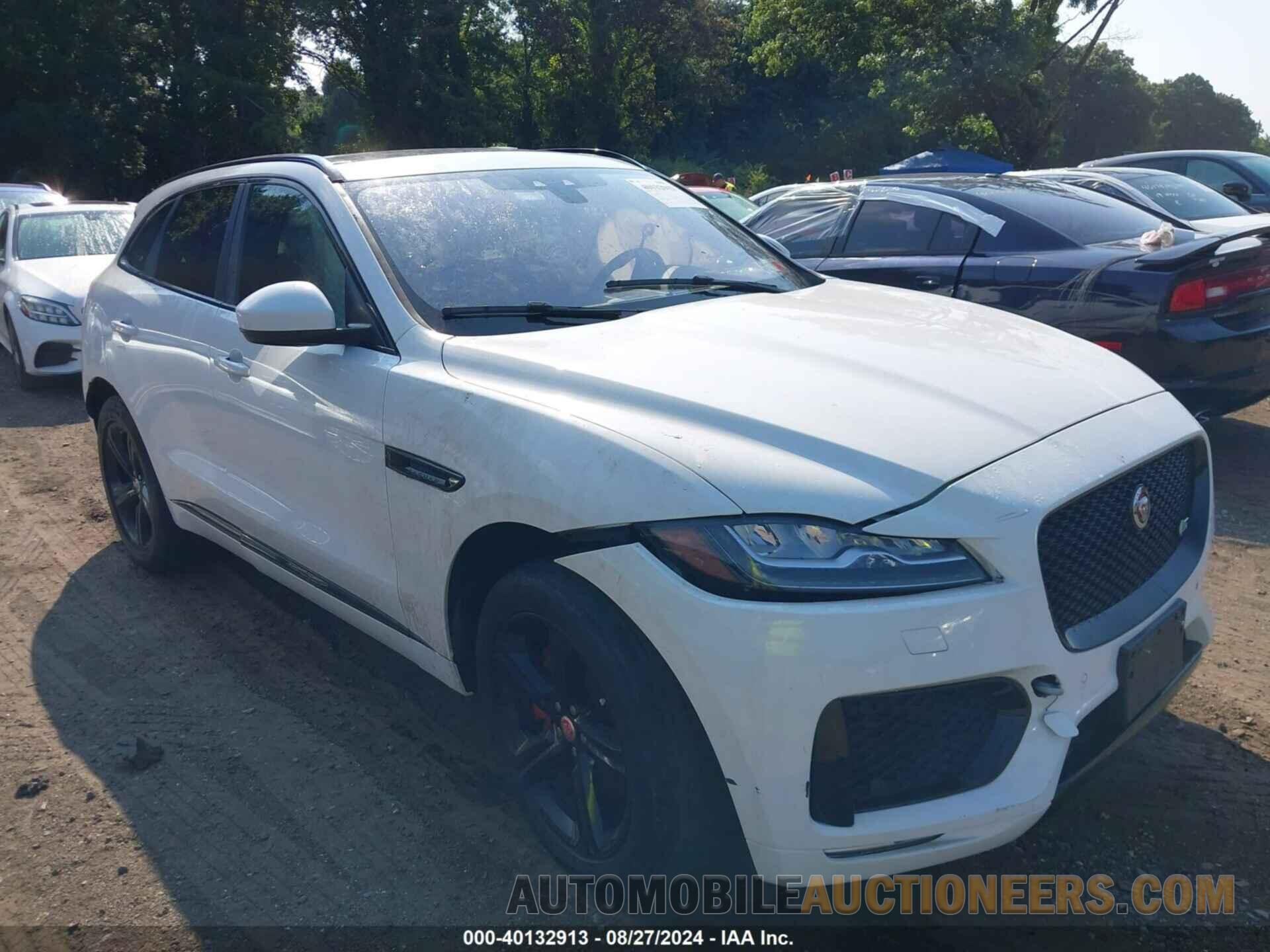 SADCM2BV9HA099613 JAGUAR F-PACE 2017