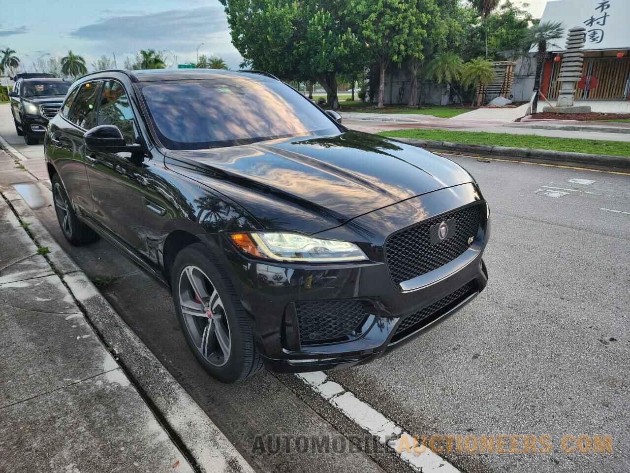 SADCM2FV0JA285654 JAGUAR F-PACE 2018