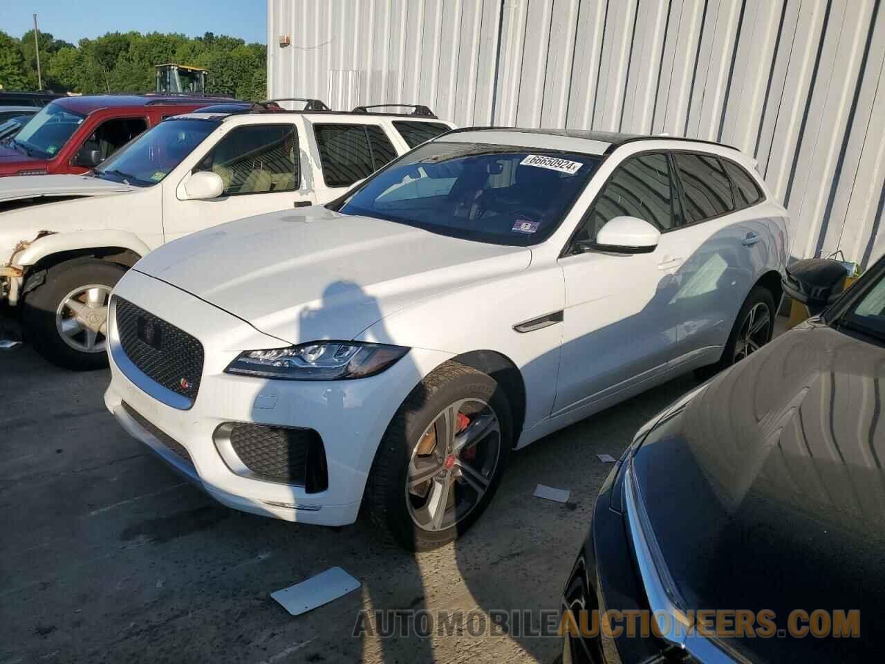 SADCM2FV3KA609245 JAGUAR F-PACE 2019