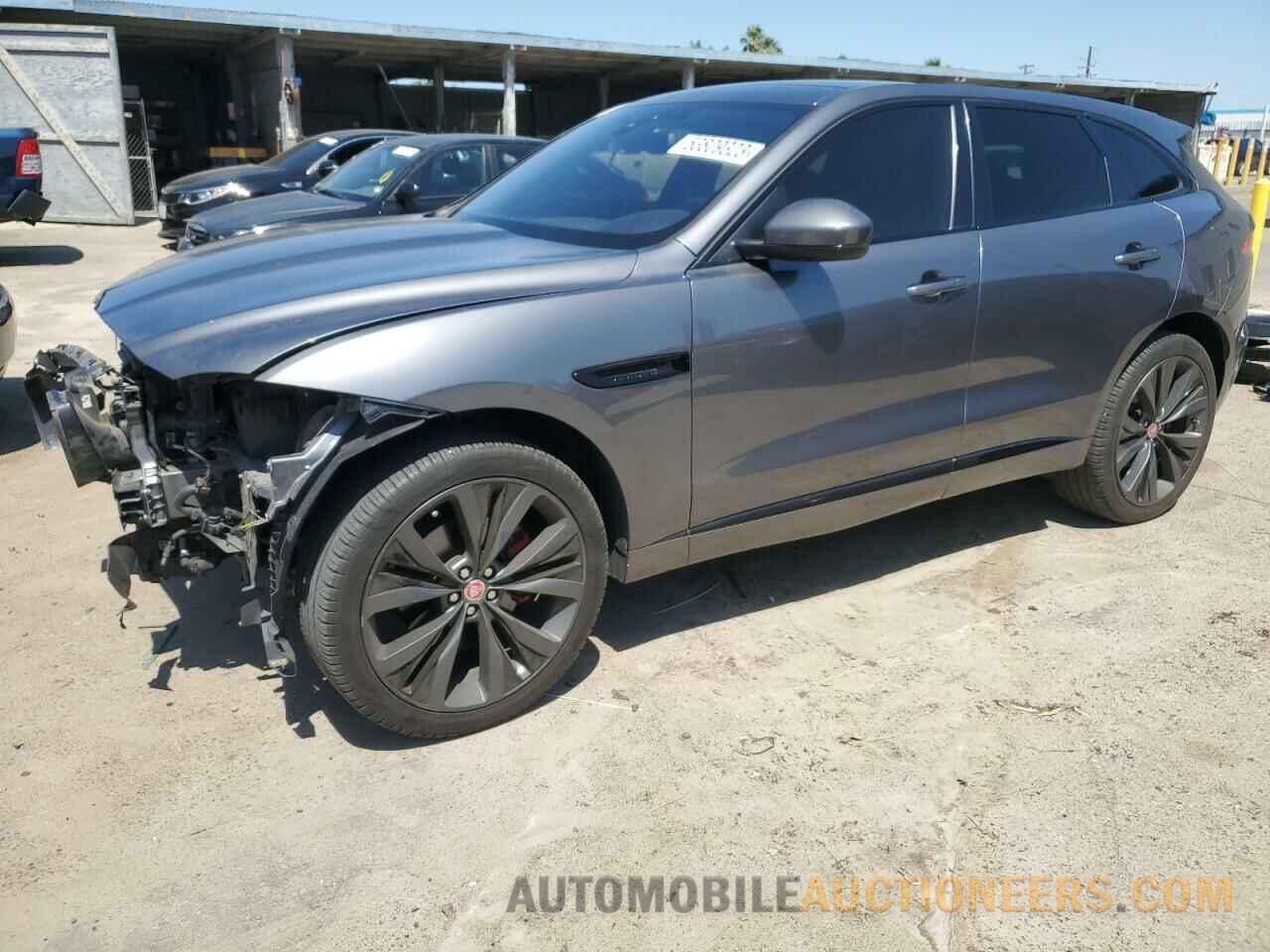 SADCM2FV8JA250618 JAGUAR F-PACE 2018