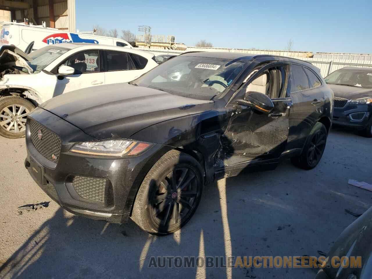 SADCM2FV9JA285782 JAGUAR F-PACE 2018