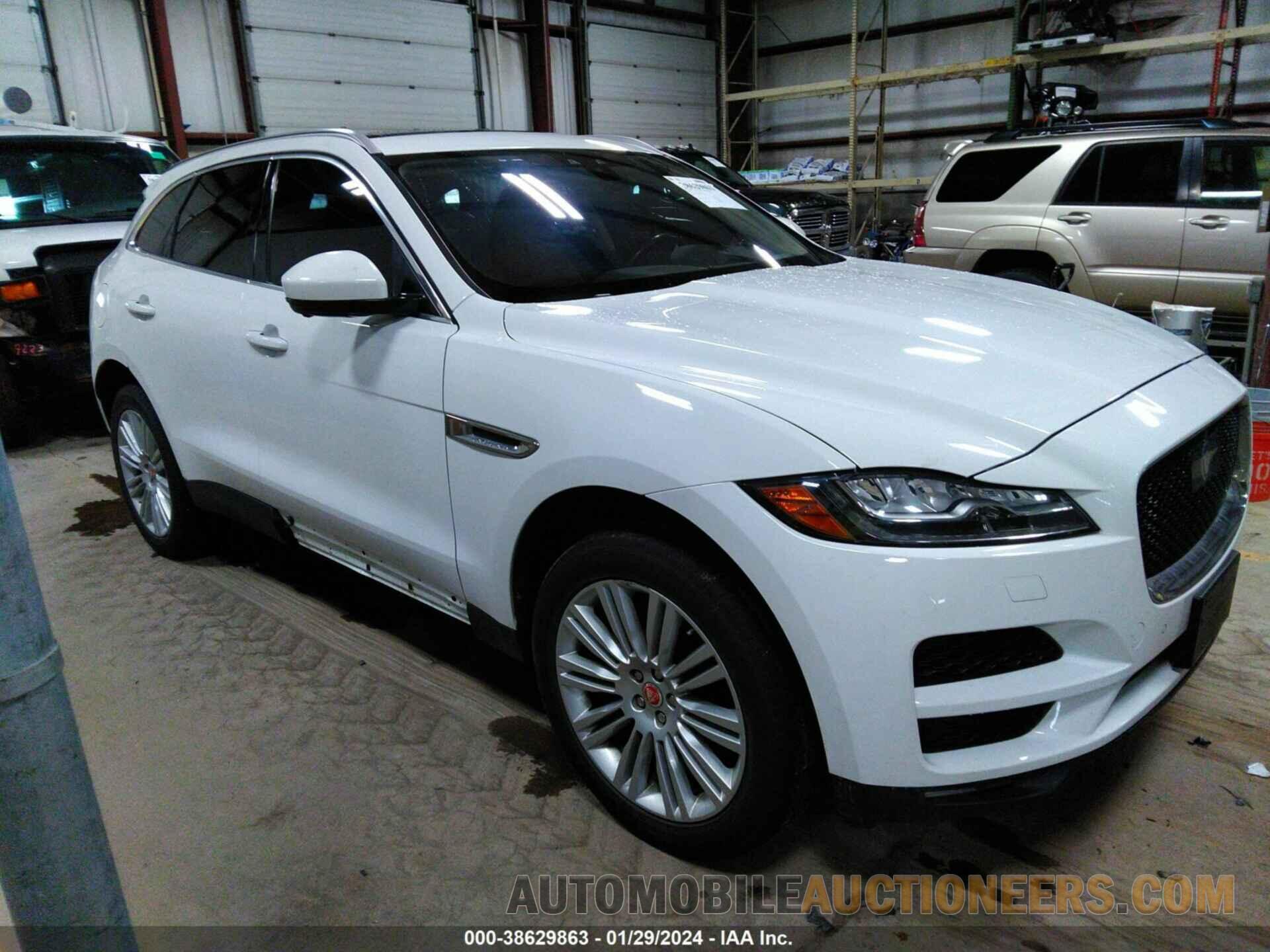 SADCN2GX7KA601386 JAGUAR F-PACE 2019