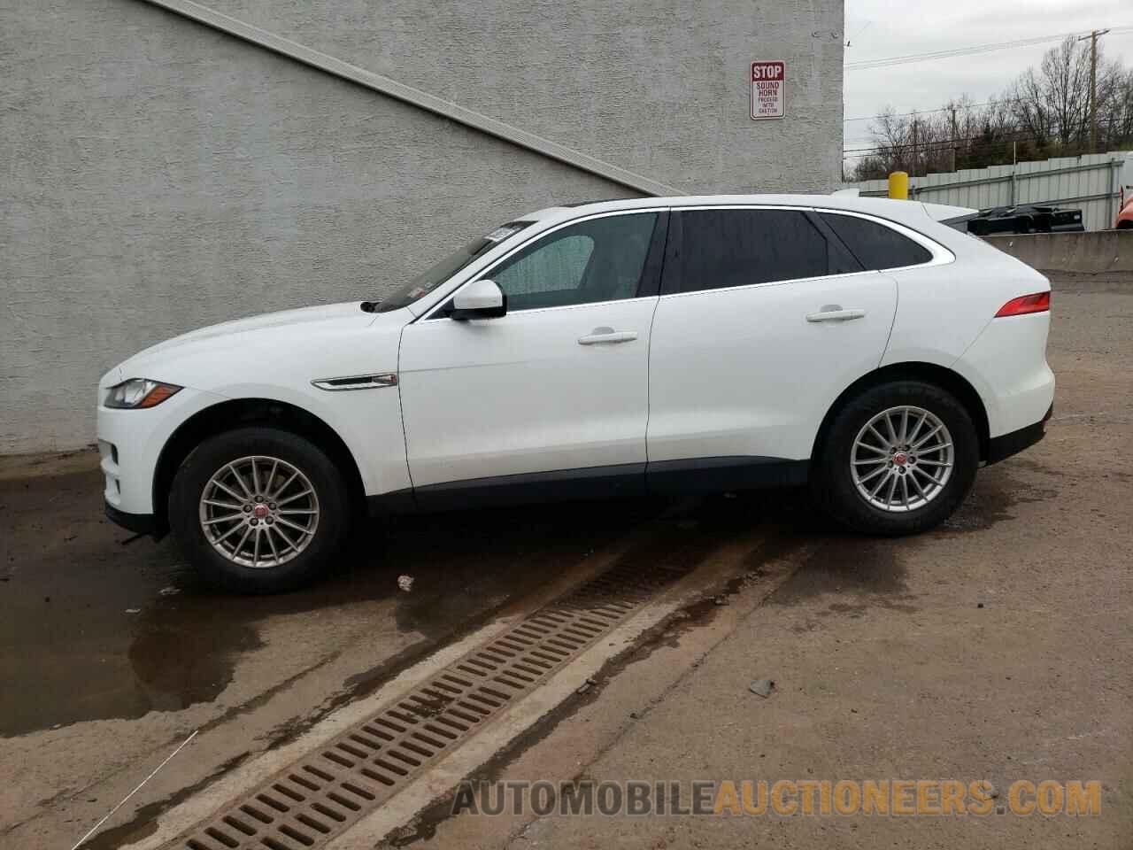 SADCS2FX9KA392565 JAGUAR F-PACE 2019