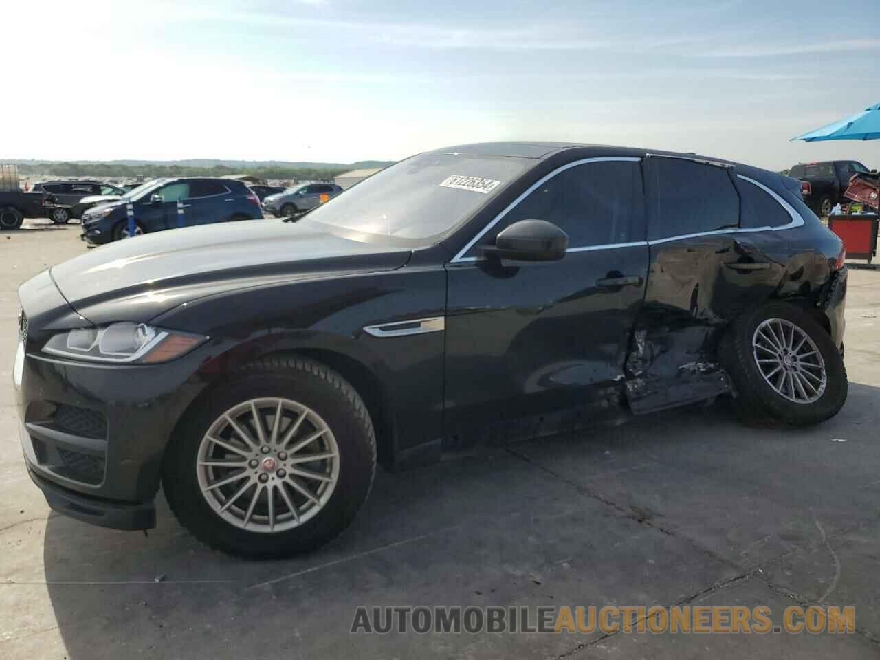 SADCS2FX9KA392713 JAGUAR F-PACE 2019