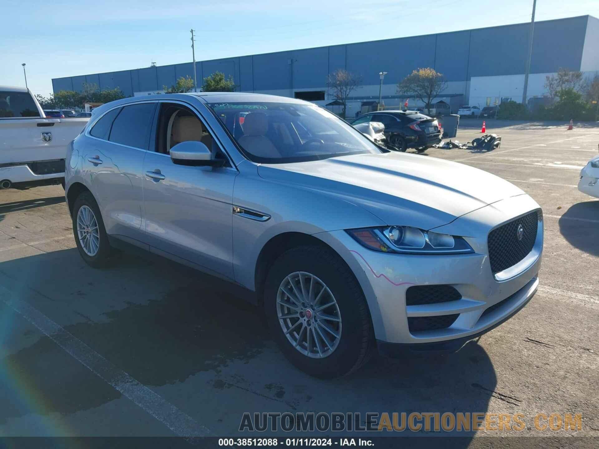 SADCS2FX9LA636555 JAGUAR F-PACE 2020