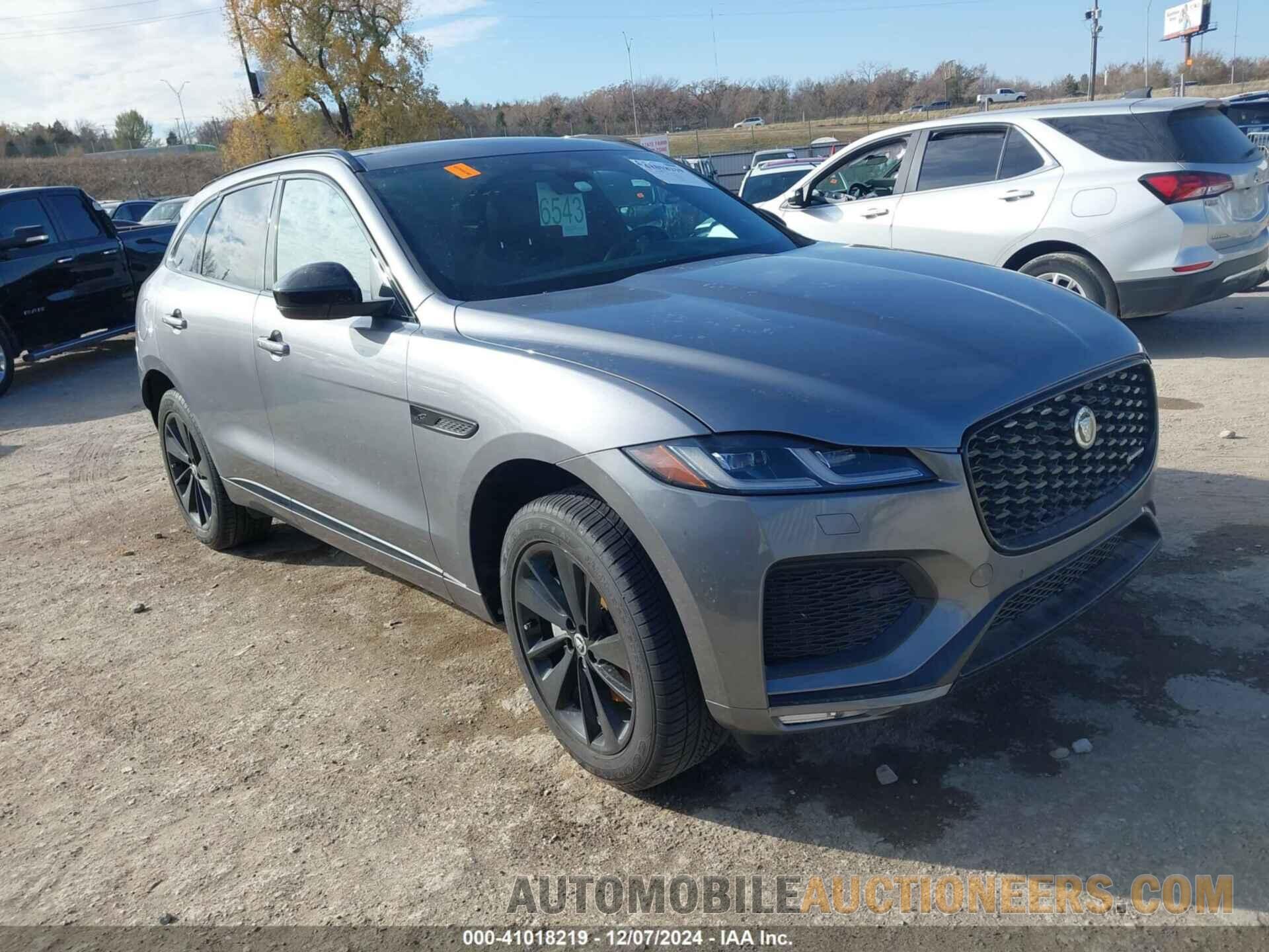 SADCT2EX1RA723566 JAGUAR F-PACE 2024