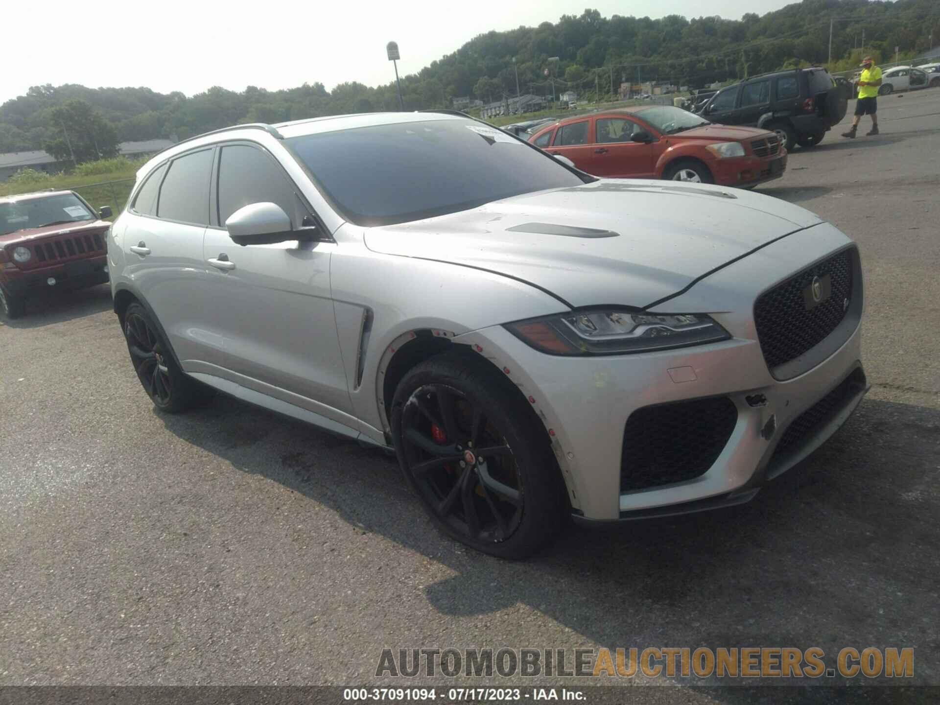 SADCZ2EE0KA604832 JAGUAR F-PACE 2019