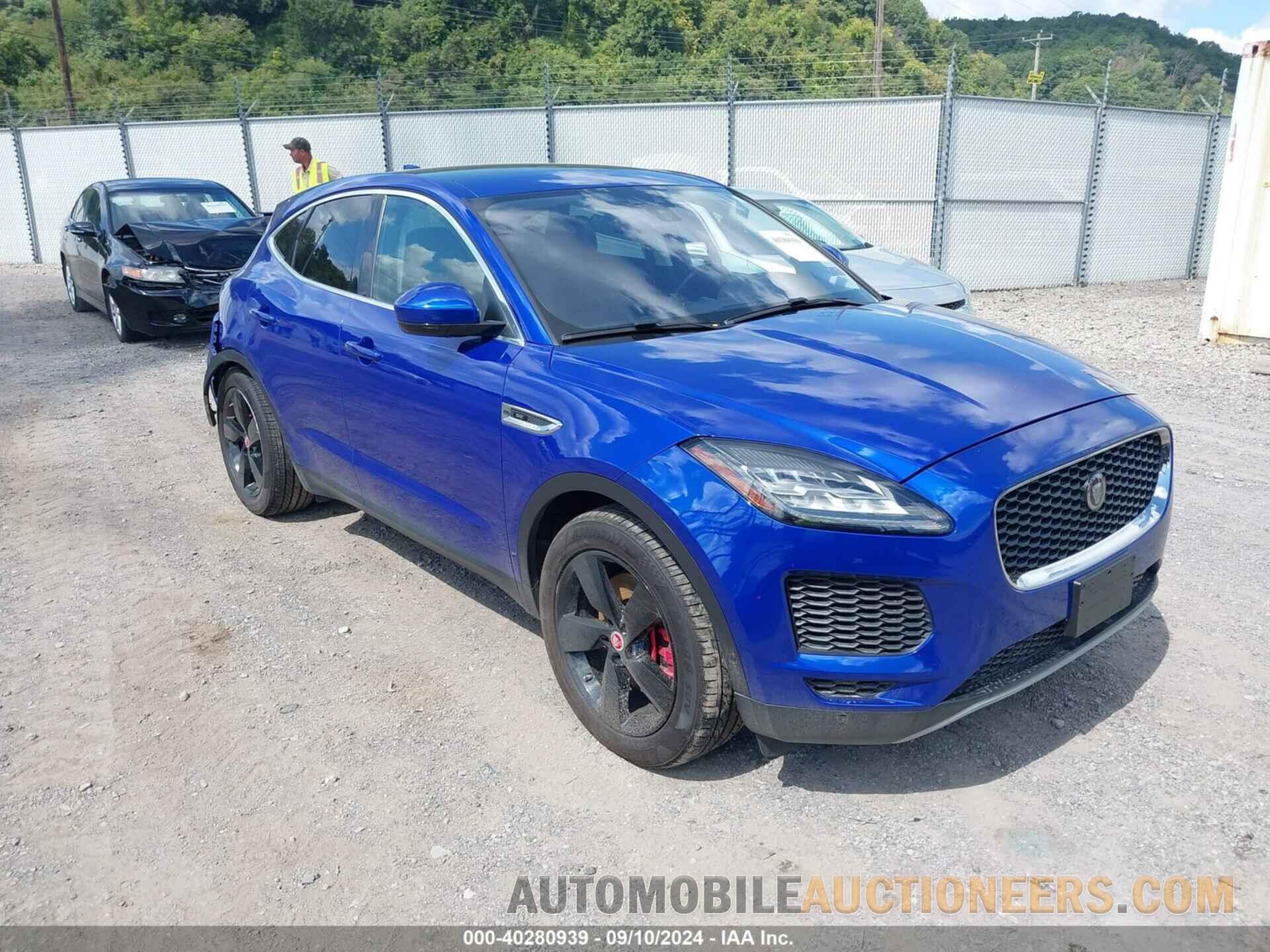 SADFP2FX6J1Z30216 JAGUAR E-PACE 2018