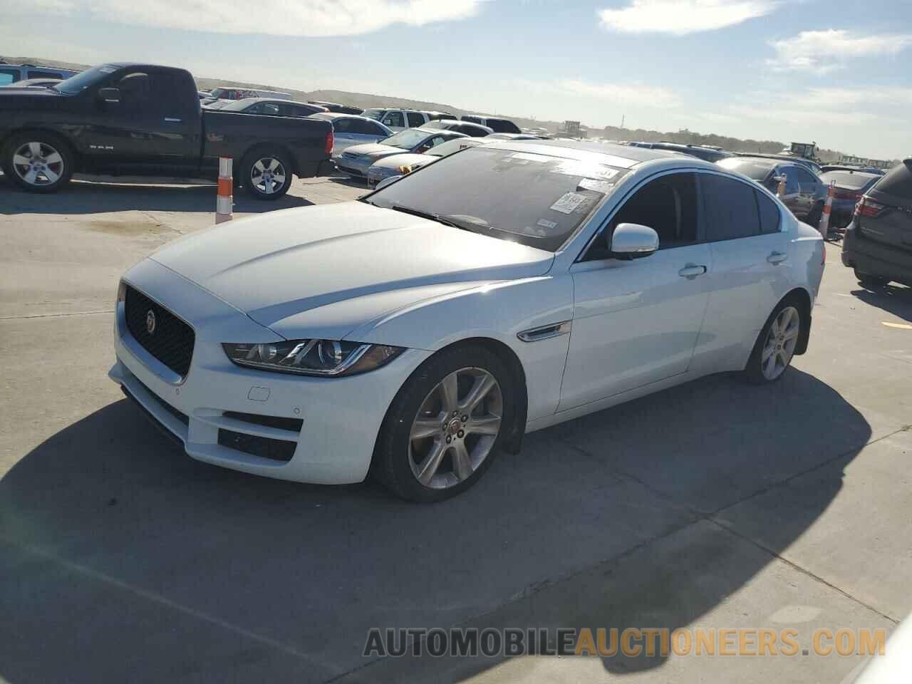 SAJAD4BG7HA969022 JAGUAR XE 2017