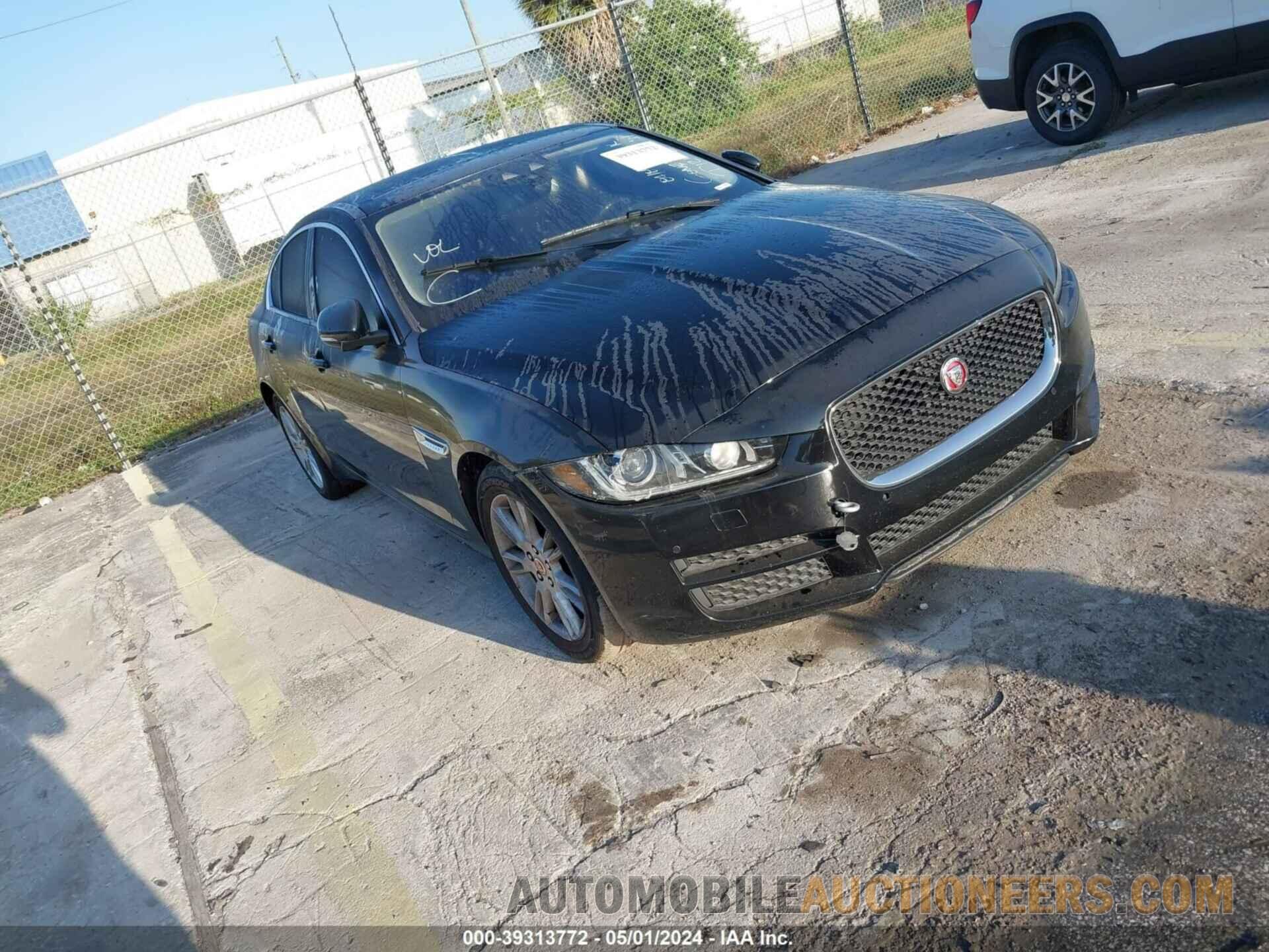 SAJAD4BN3HCP12152 JAGUAR XE 2017