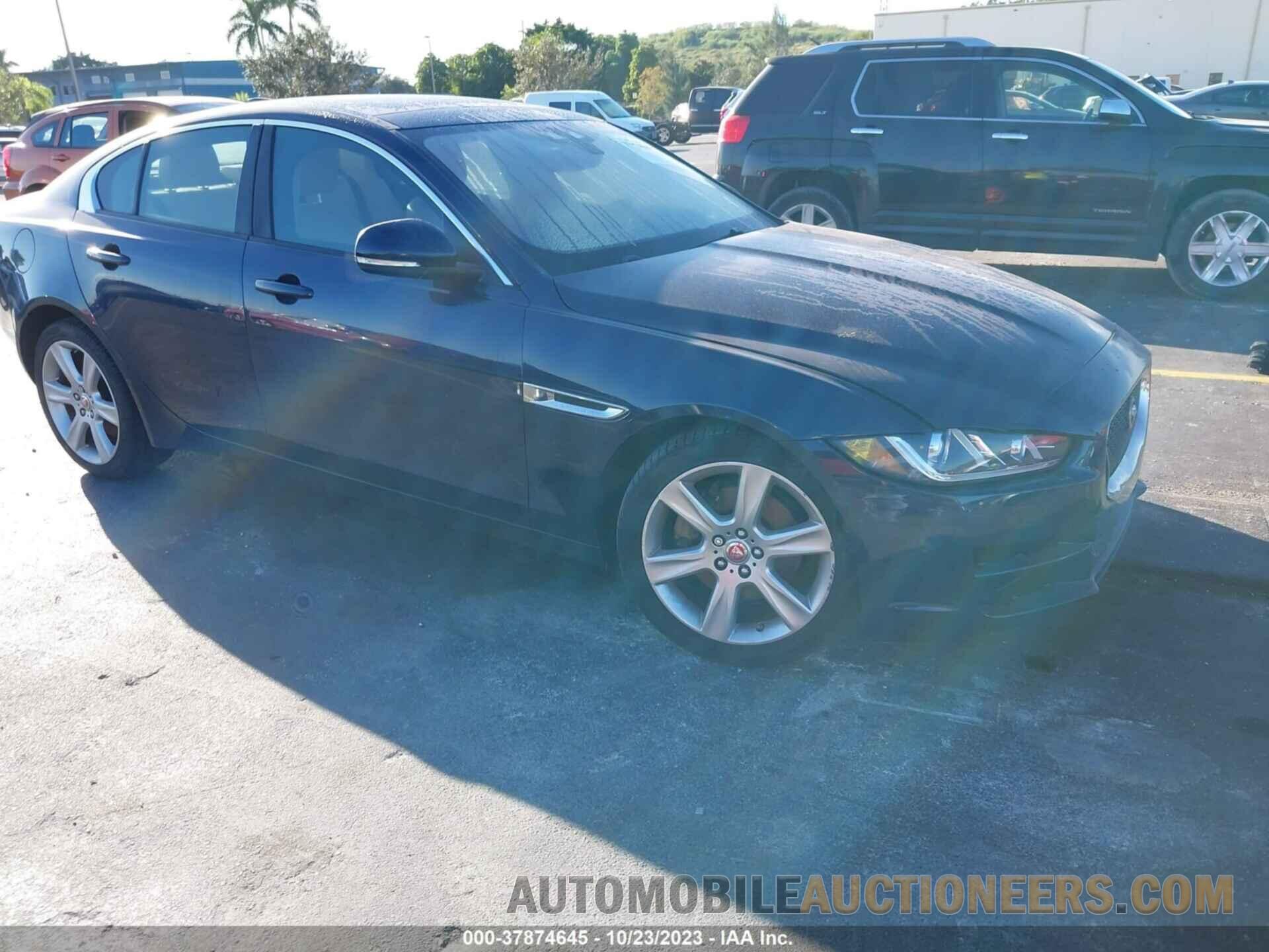 SAJAD4BN8HCP14074 JAGUAR XE 2017