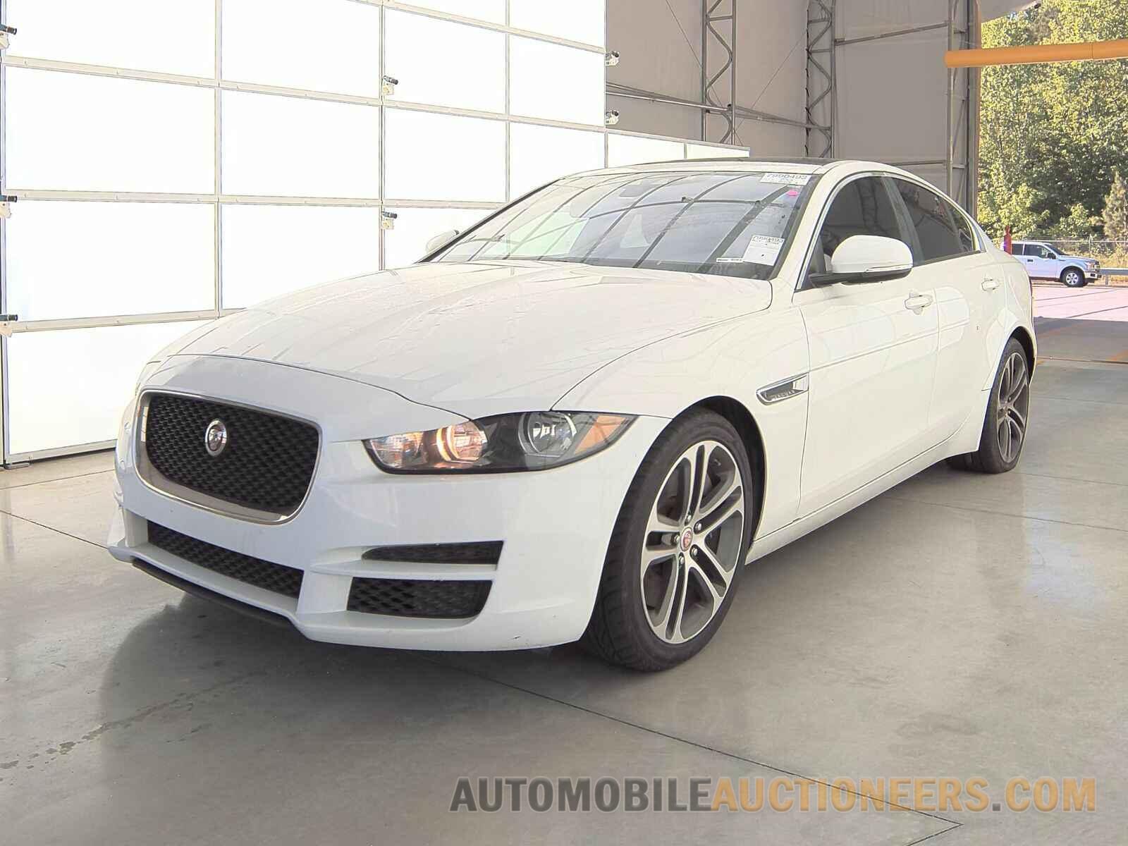 SAJAD4BV0HA976196 Jaguar XE 2017