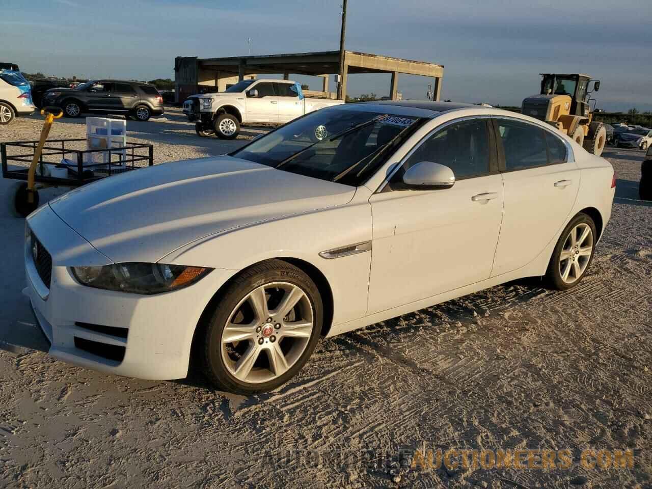 SAJAD4FN4JCP25170 JAGUAR XE 2018