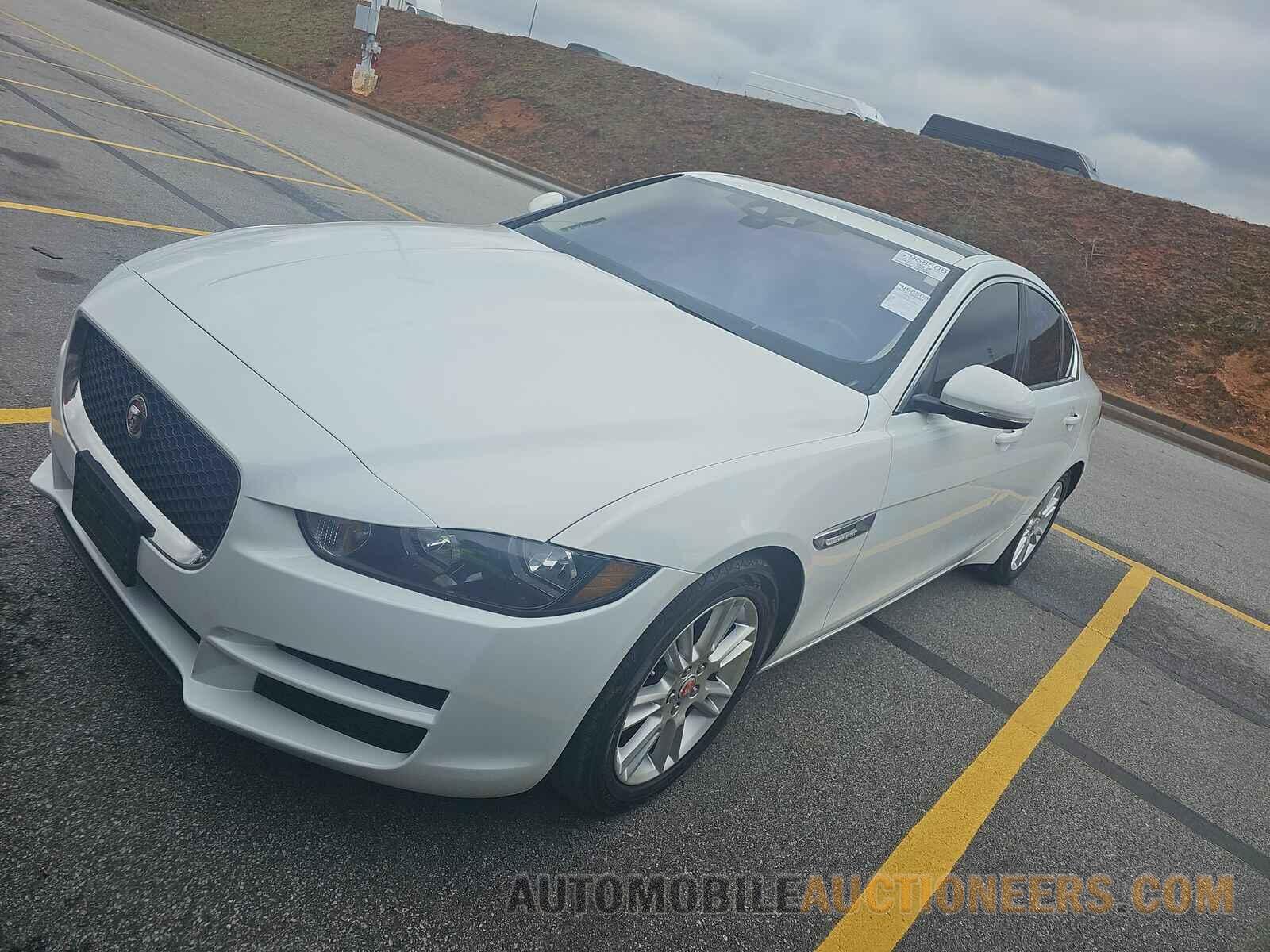 SAJAD4FN7JCP33327 Jaguar XE 2018