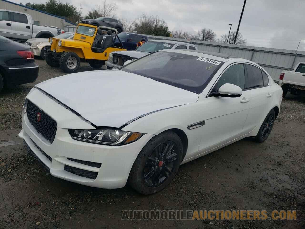 SAJAD4FX1JCP35110 JAGUAR XE 2018