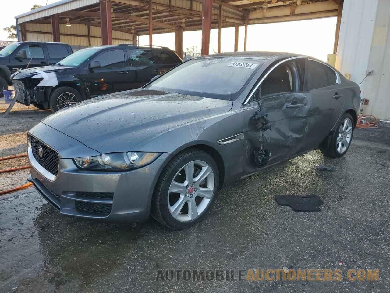 SAJAD4FX2JCP28201 JAGUAR XE 2018