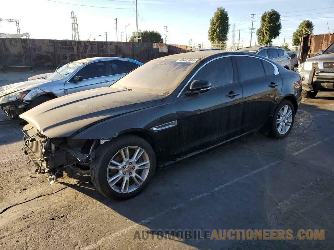 SAJAD4FX8JCP20099 JAGUAR XE 2018