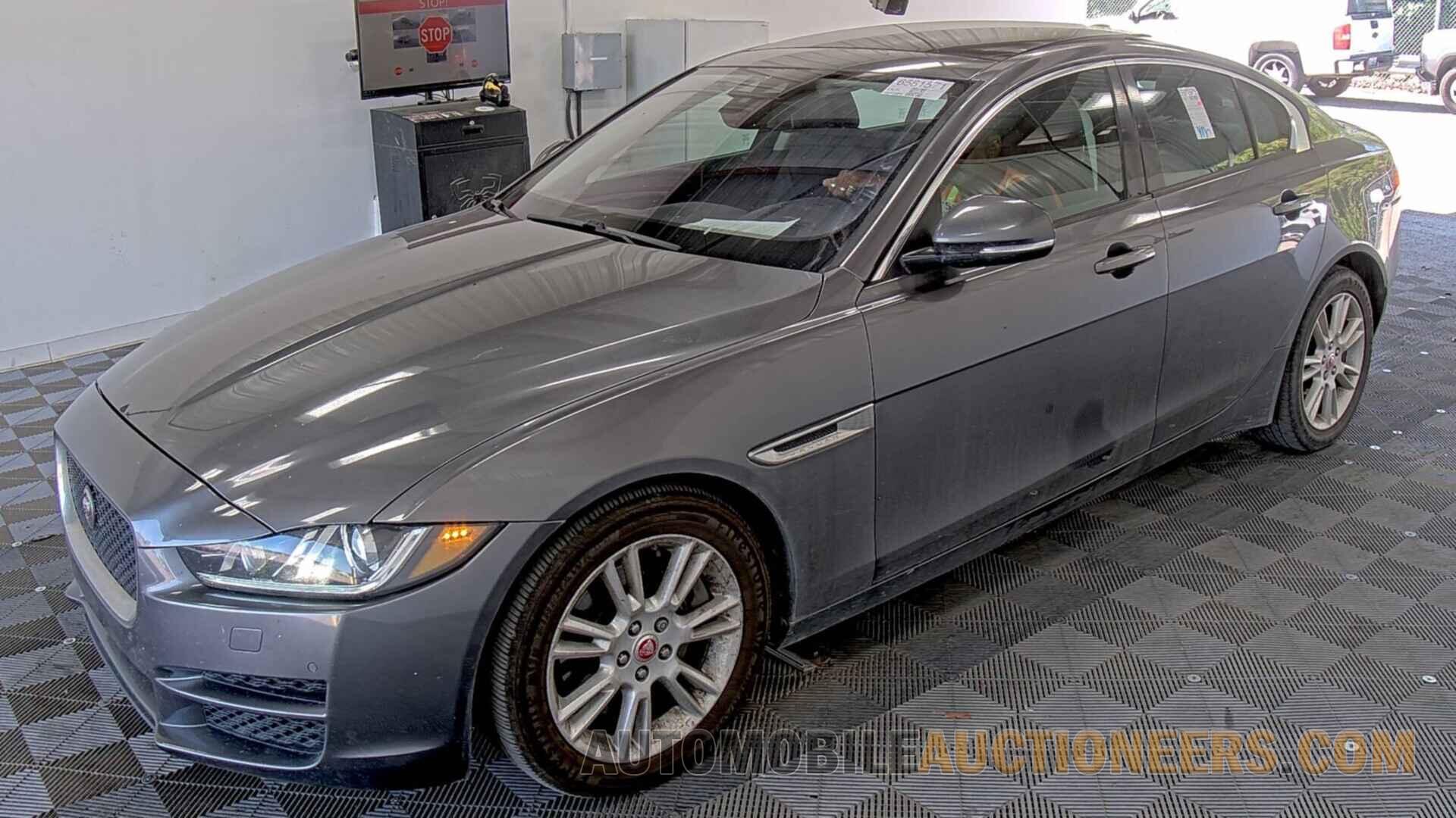 SAJAD4FX8JCP21771 Jaguar XE 2018