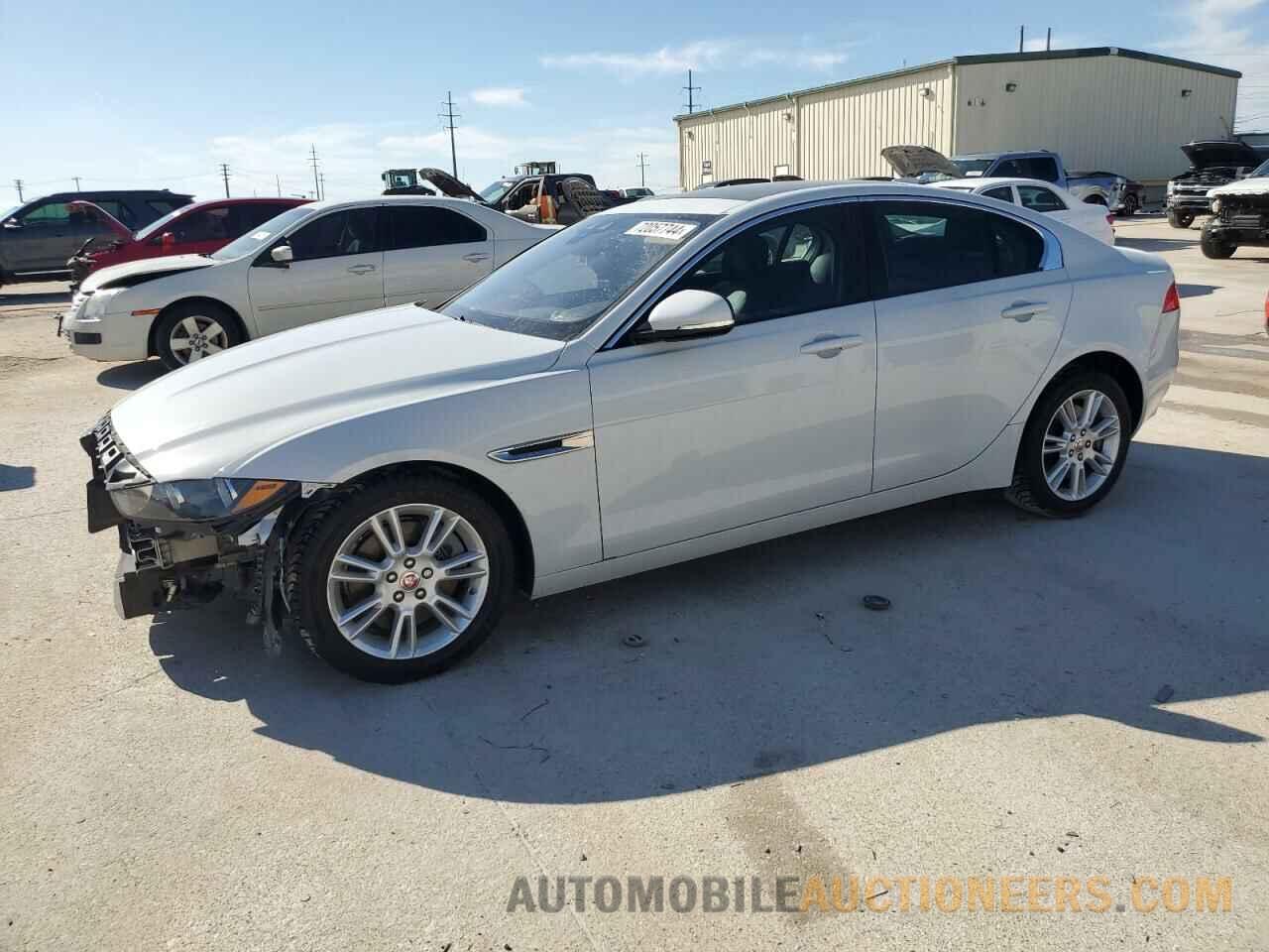 SAJAD4FX8JCP32379 JAGUAR XE 2018