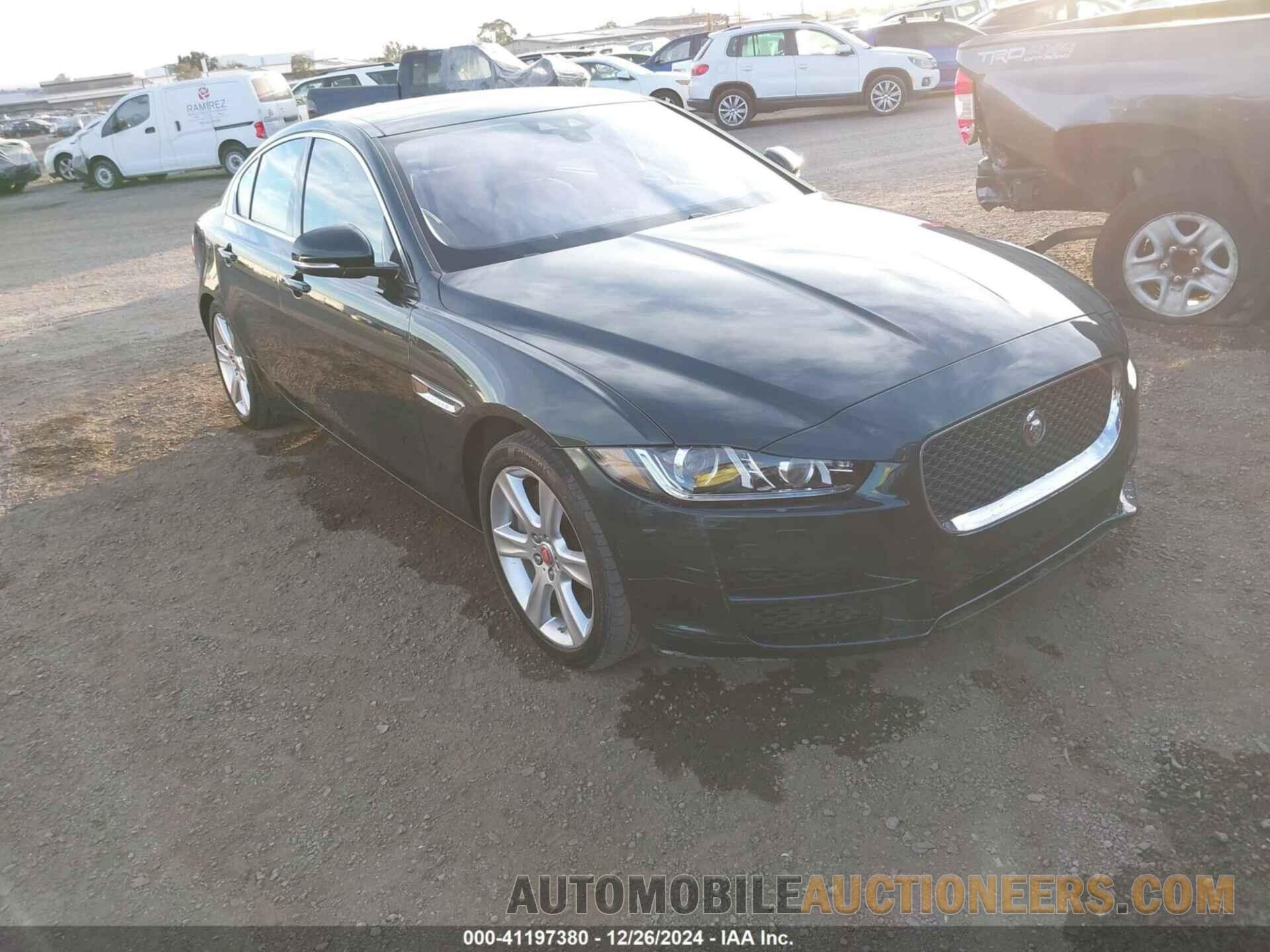 SAJAE4BG3HA951226 JAGUAR XE 2017