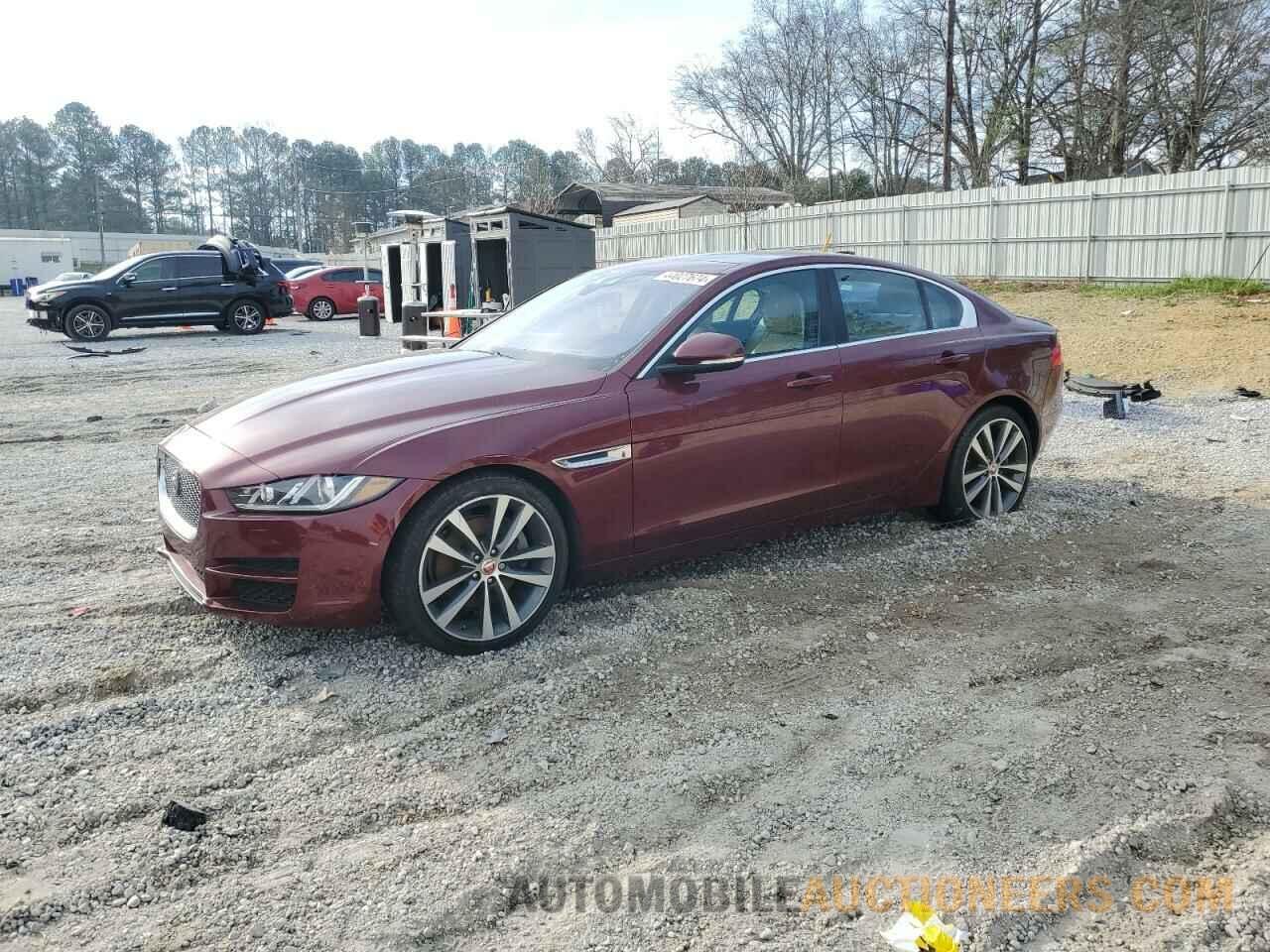 SAJAE4BG3HA963800 JAGUAR XE 2017