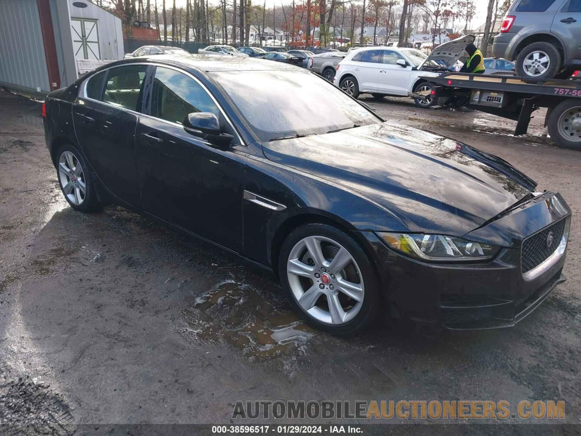 SAJAE4BG4HA970979 JAGUAR XE 2017