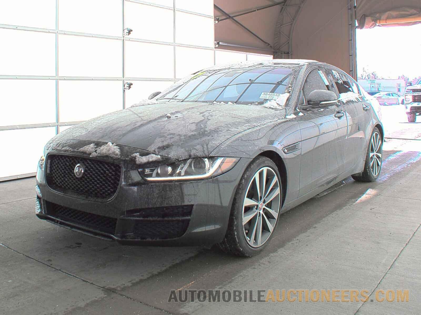 SAJAE4BG6HA951186 Jaguar XE 2017