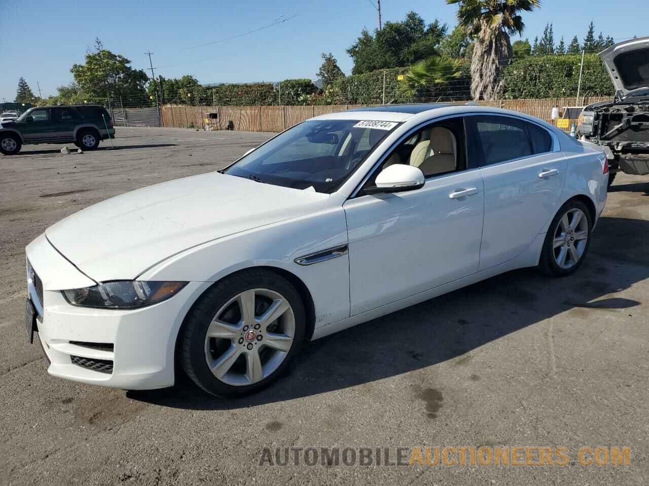 SAJAE4BNXHA968653 JAGUAR XE 2017