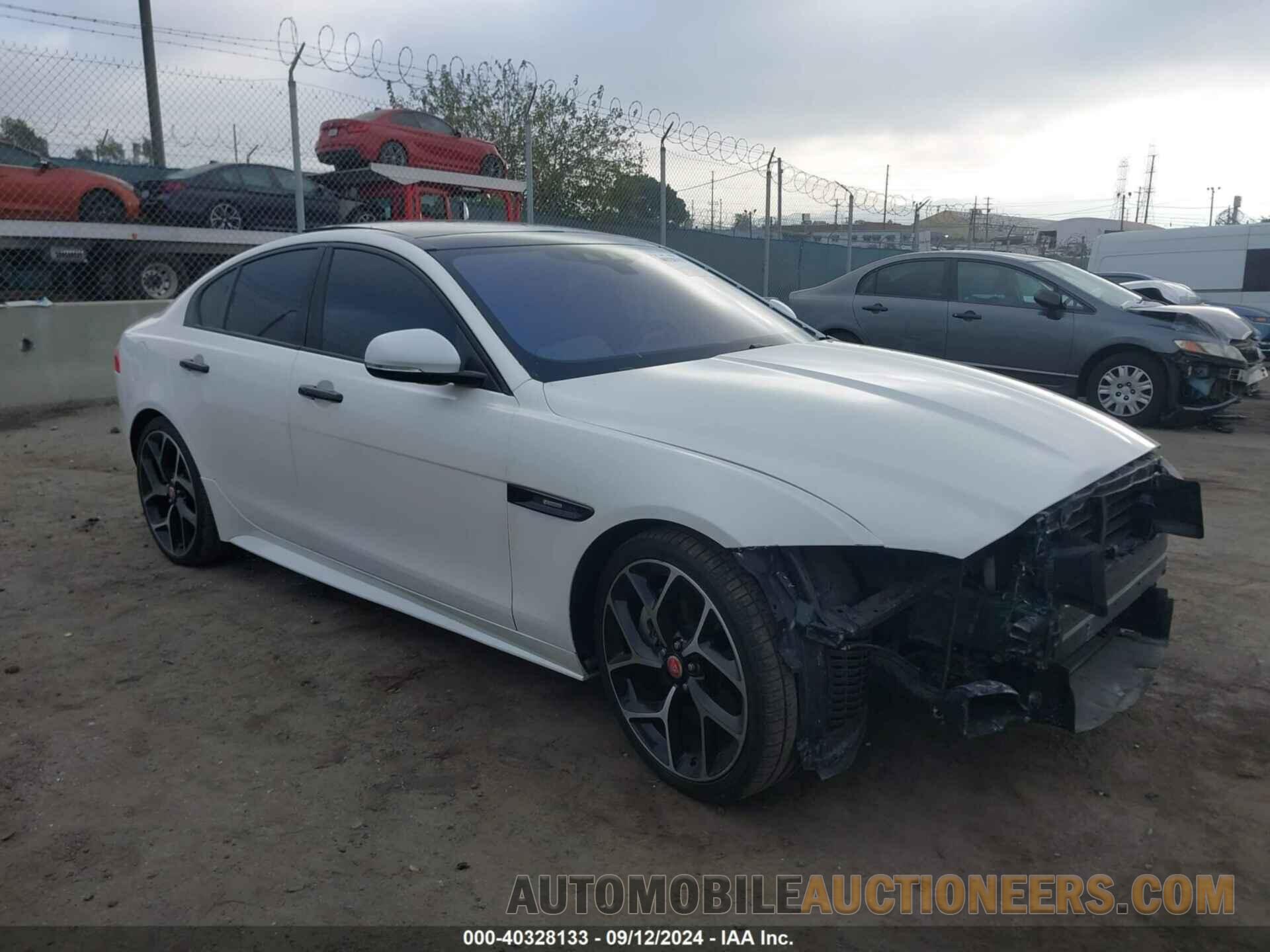 SAJAF4BV1HA969414 JAGUAR XE 2017