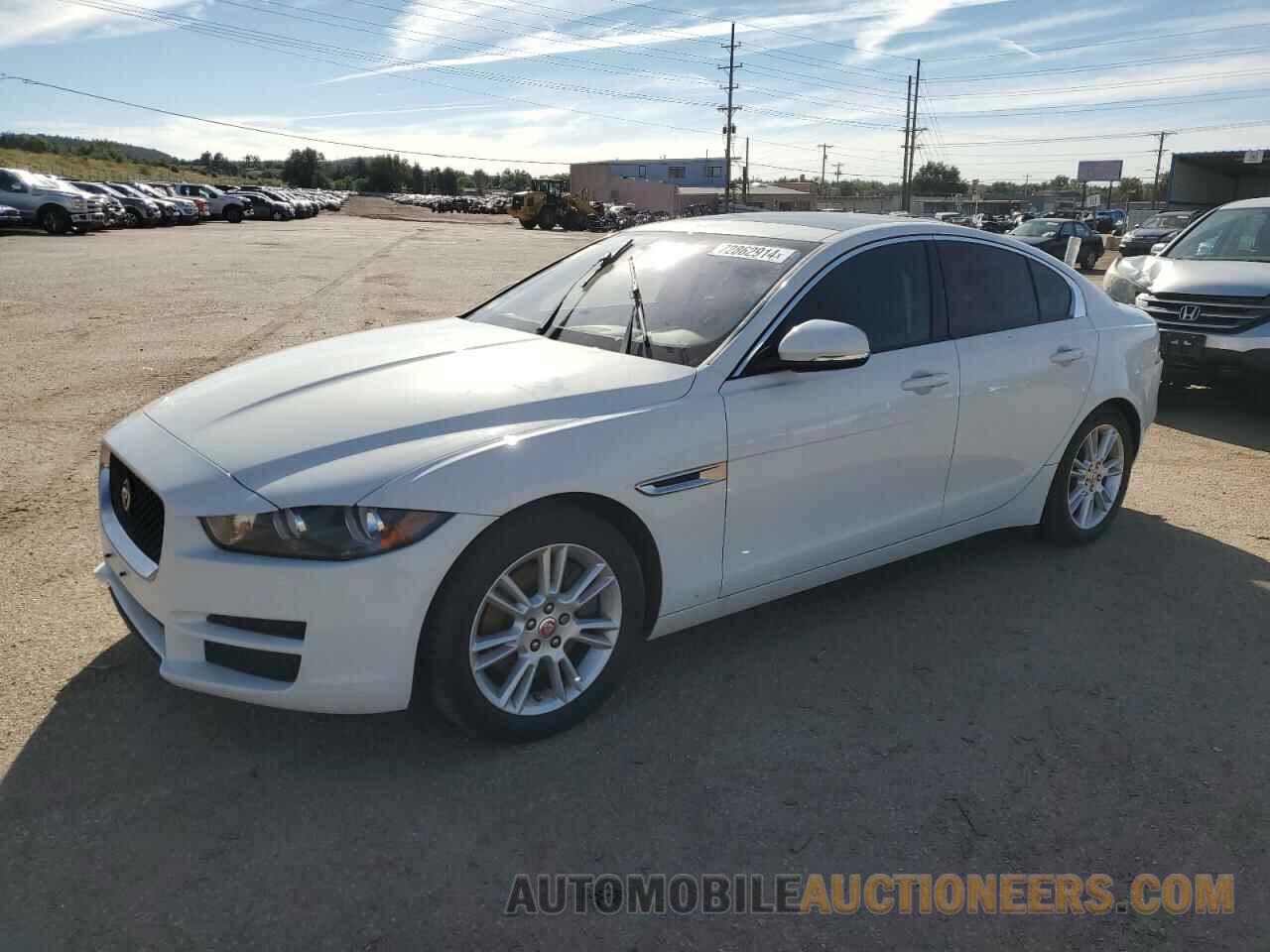 SAJAJ4BN2HCP14175 JAGUAR XE 2017