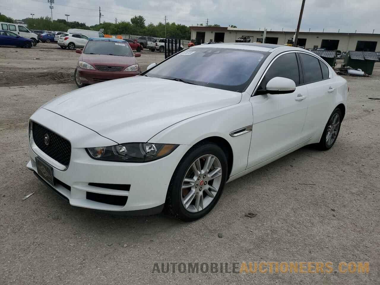 SAJAJ4BN4HA956820 JAGUAR XE 2017