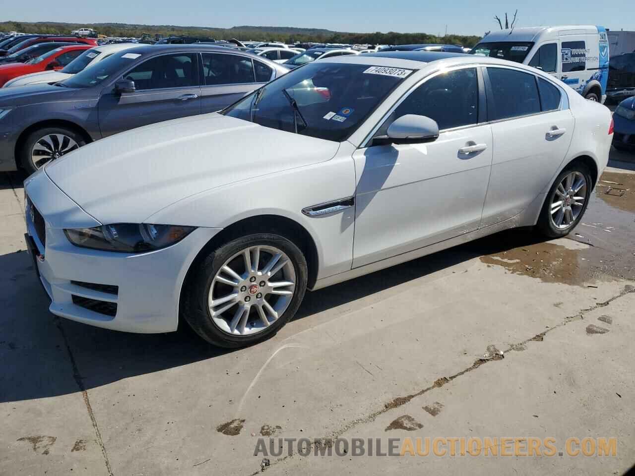 SAJAJ4BN7HA976527 JAGUAR XE 2017