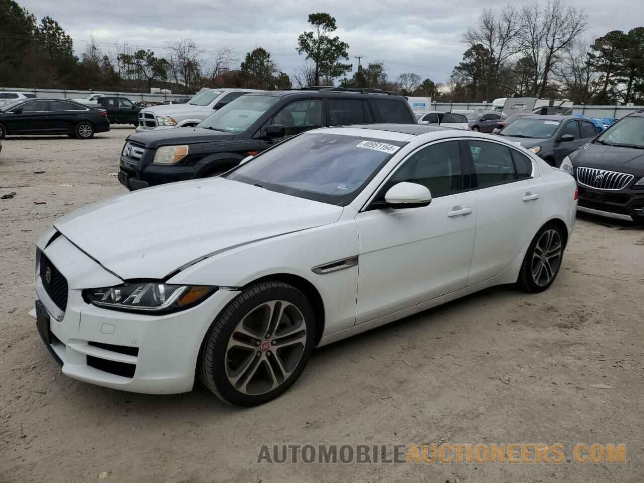 SAJAJ4BV3HA948529 JAGUAR XE 2017